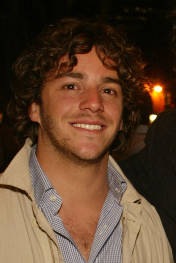 actor André Vippolis large photo