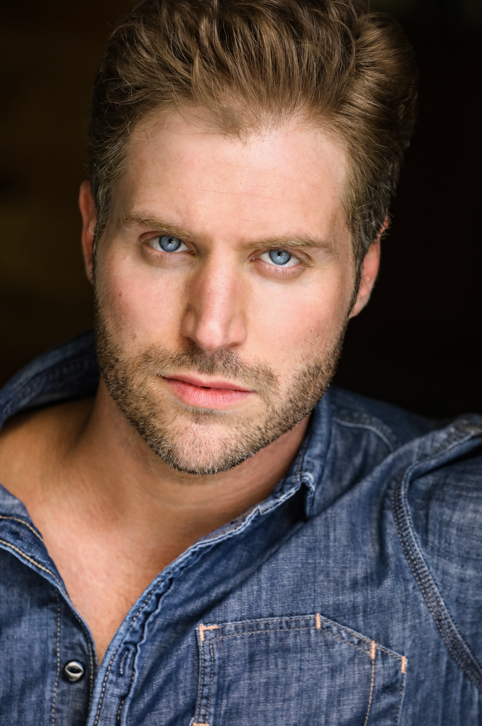 actor Kyle McKeever large photo