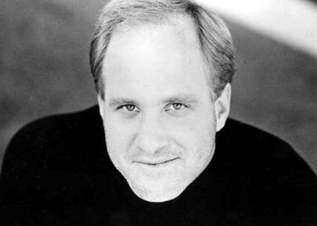 actor Michael Milhoan large photo