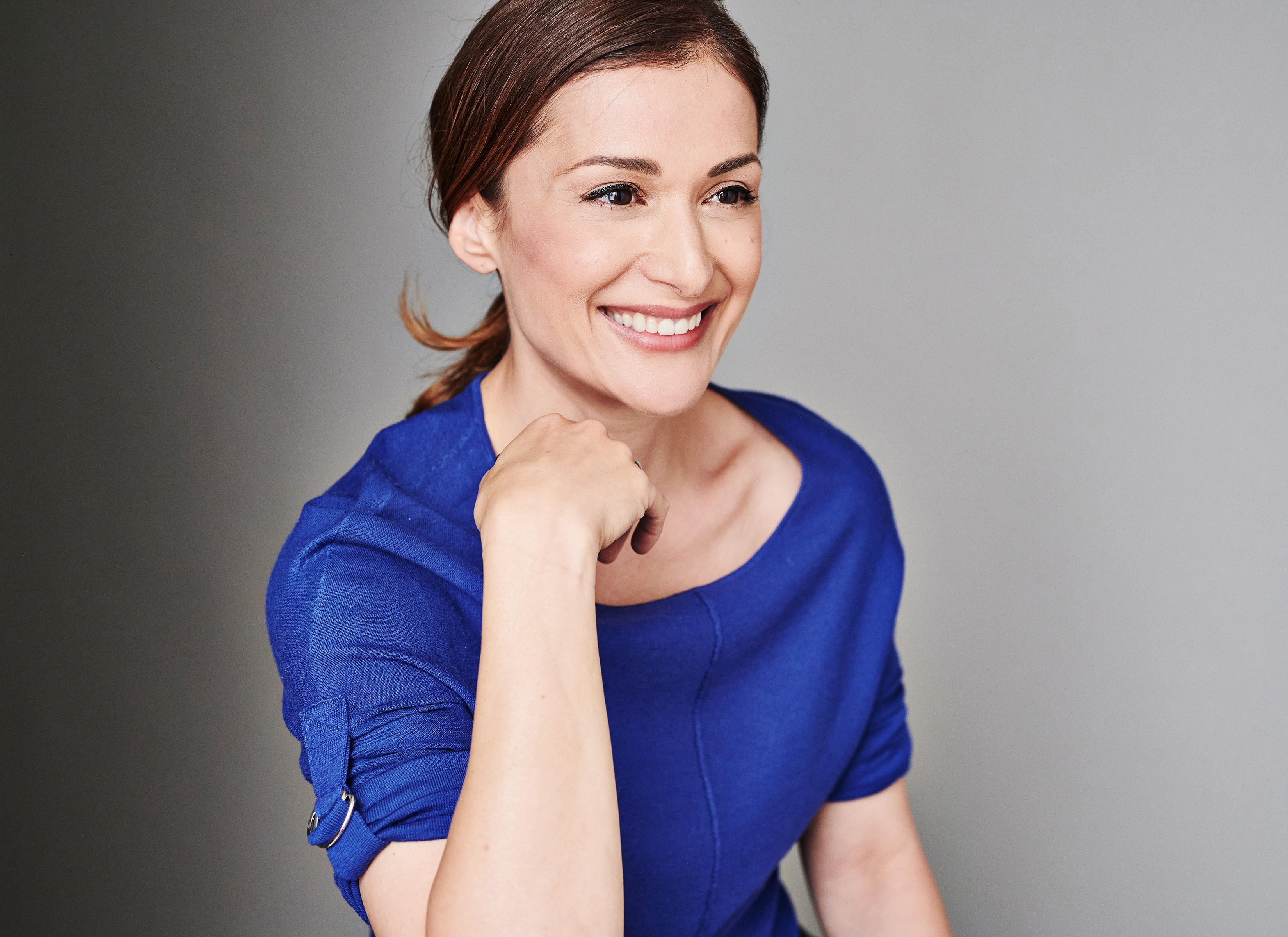 actor Daphne Alexander large photo