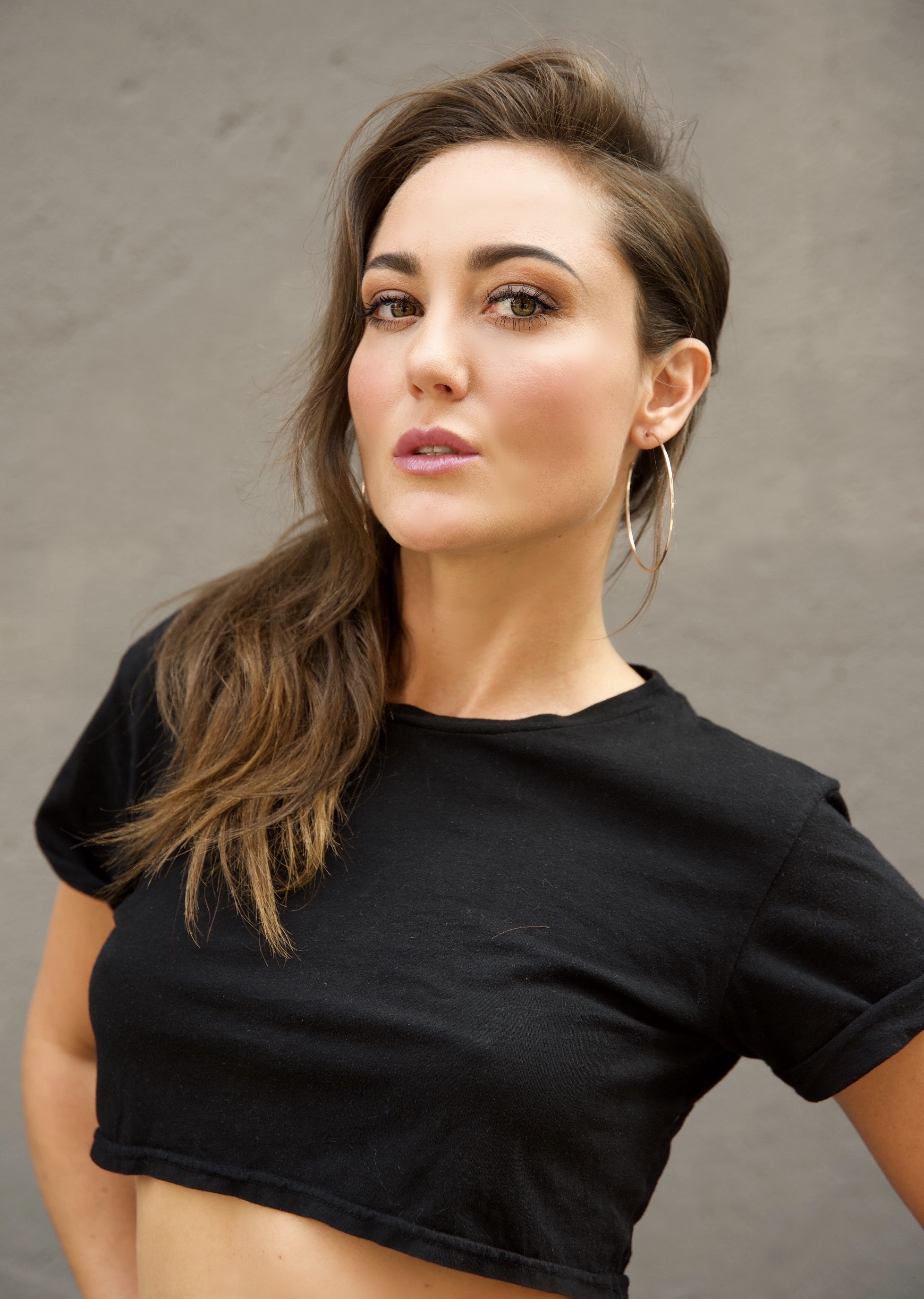 actor Lauren C. Mayhew large photo