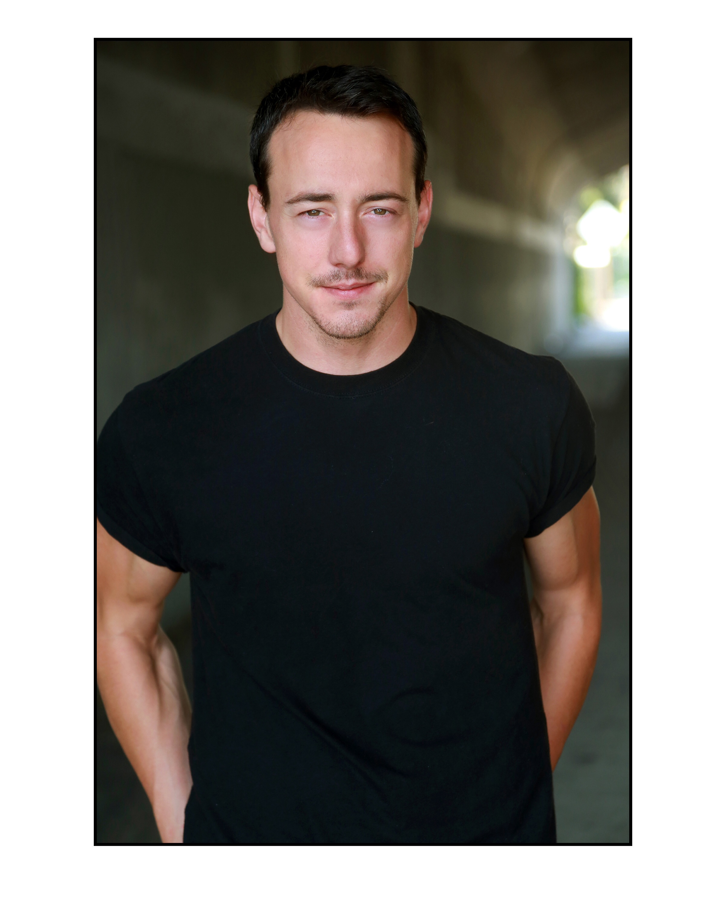 actor Chris Coy large photo