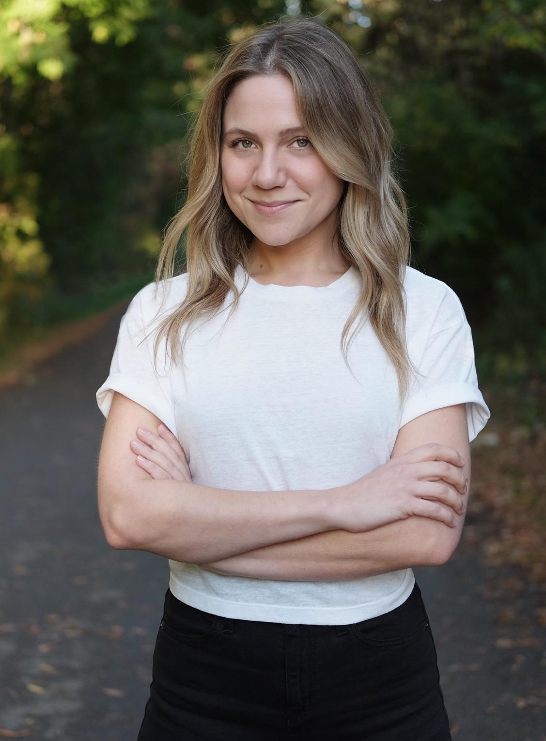 actor Lauren Collins large photo