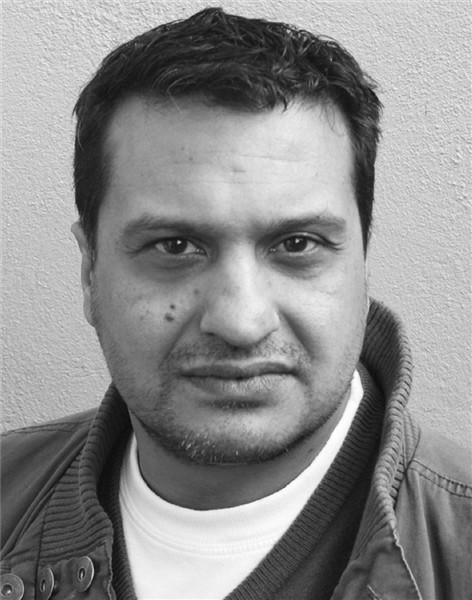 actor Kulvinder Ghir large photo