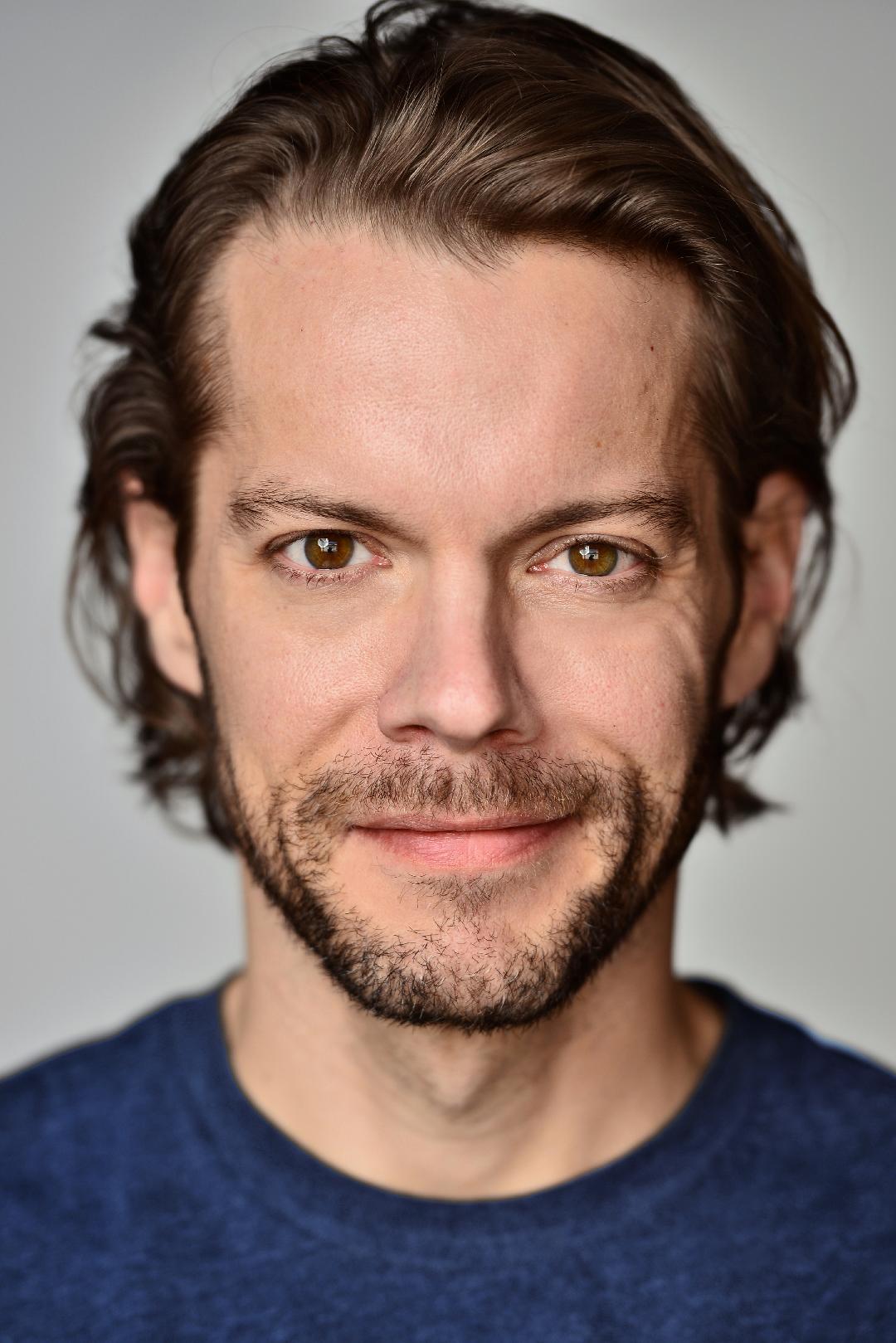 actor Russell Sams large photo