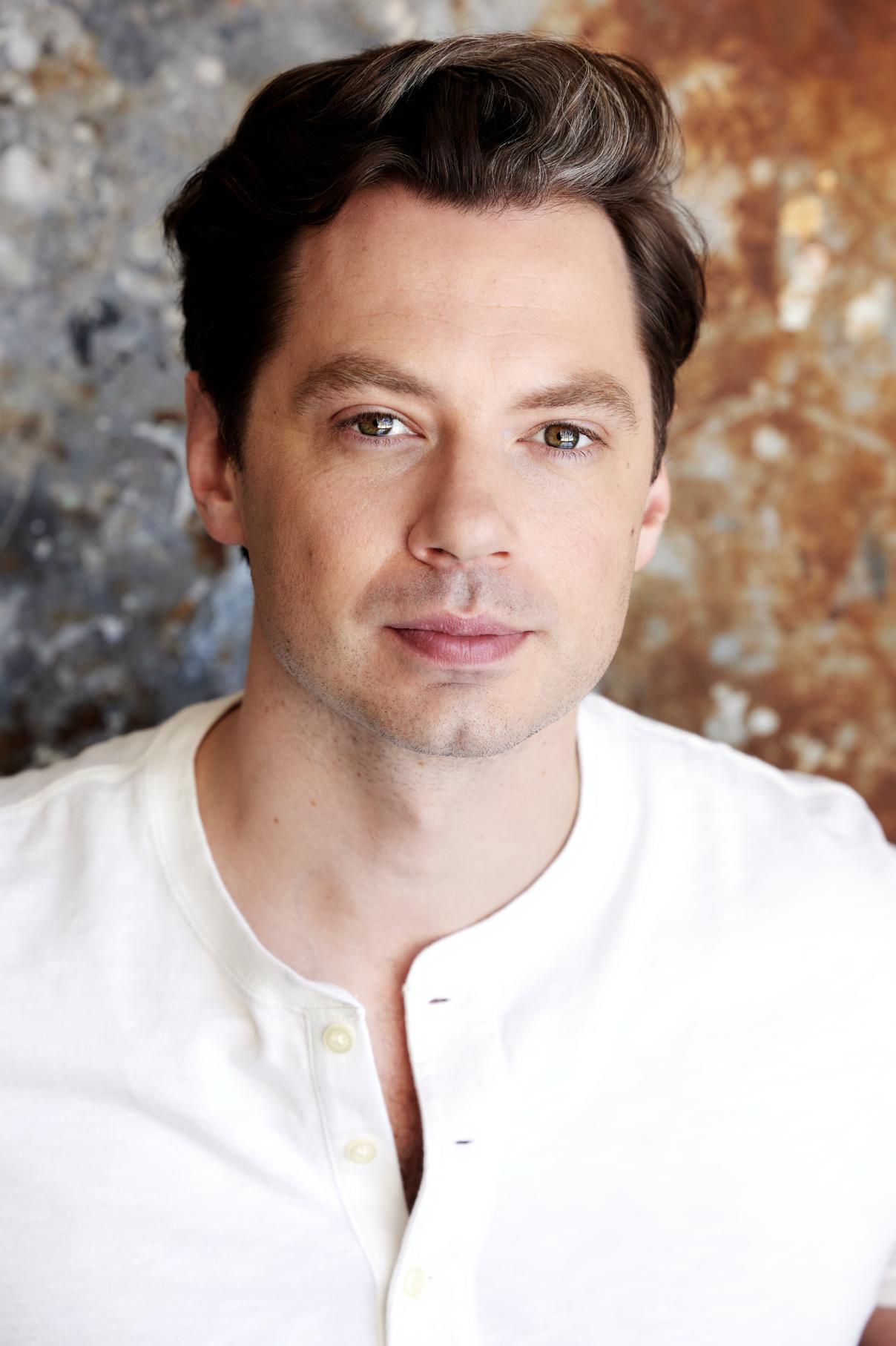 actor Colin McGurk large photo