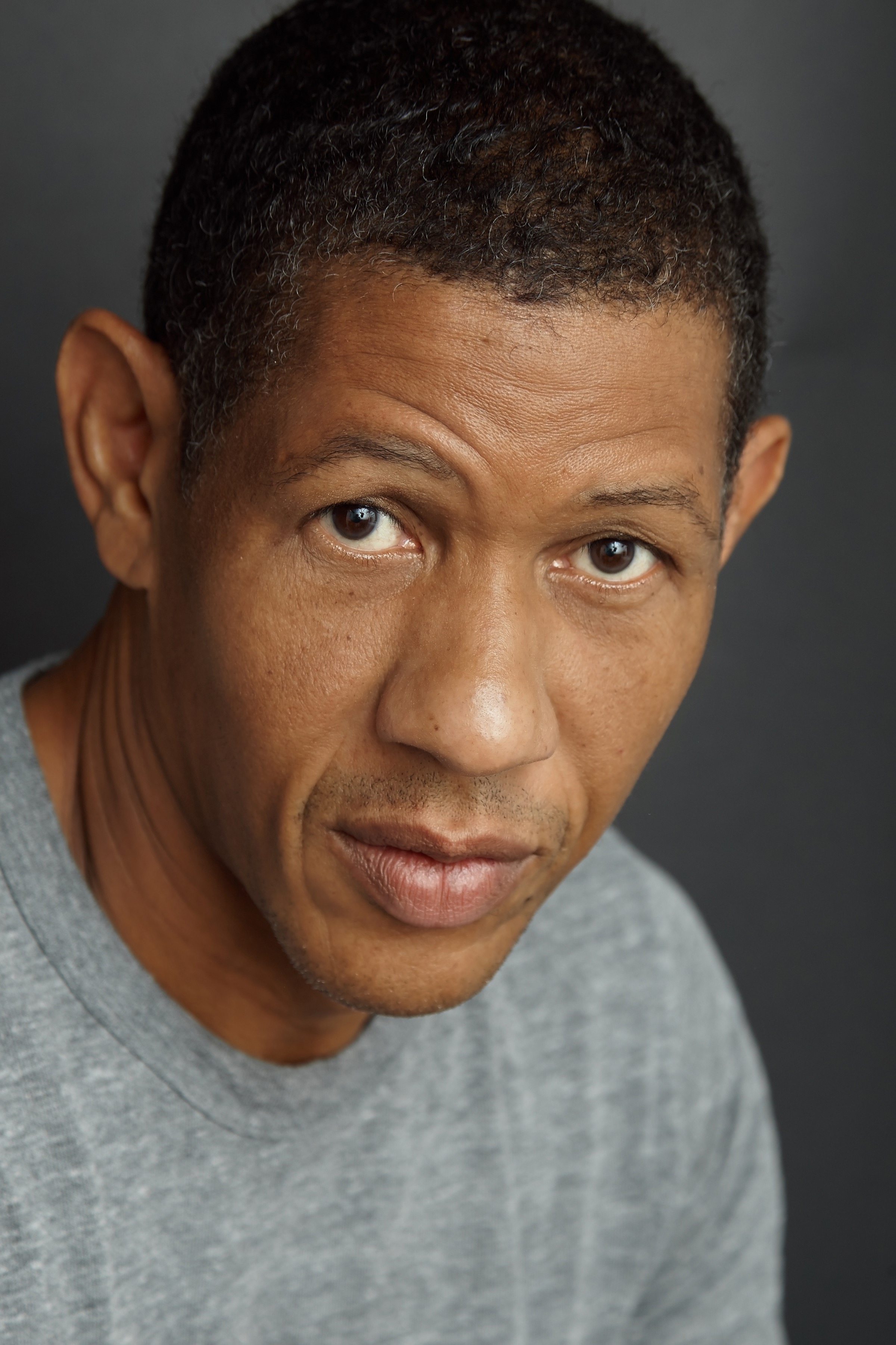 actor Scott Lawrence large photo