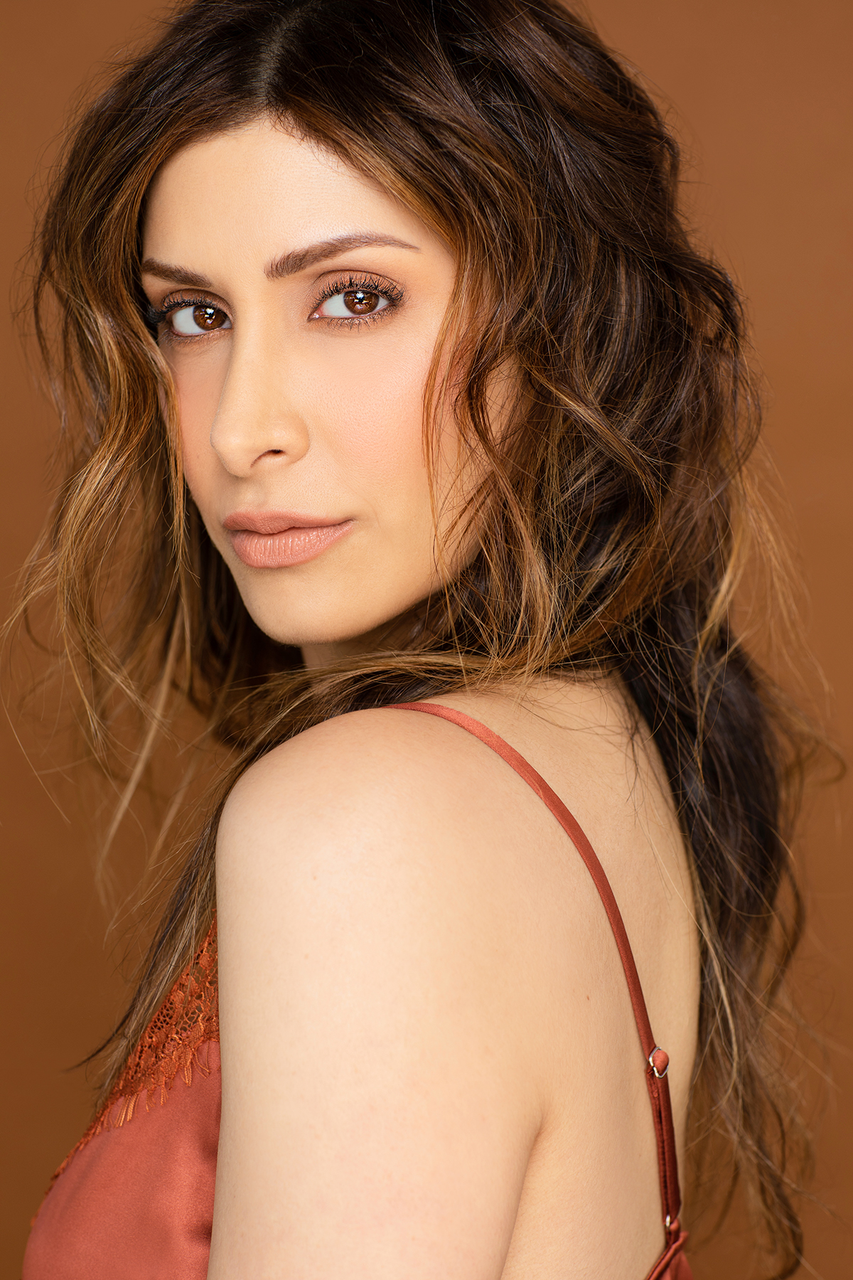 actor Kayla Barr Hengami large photo