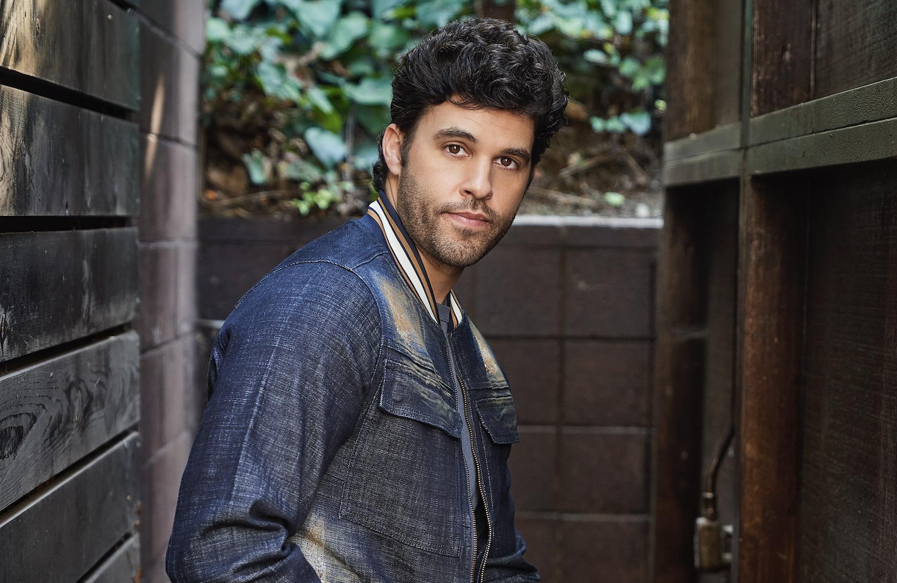 actor Steven Krueger large photo