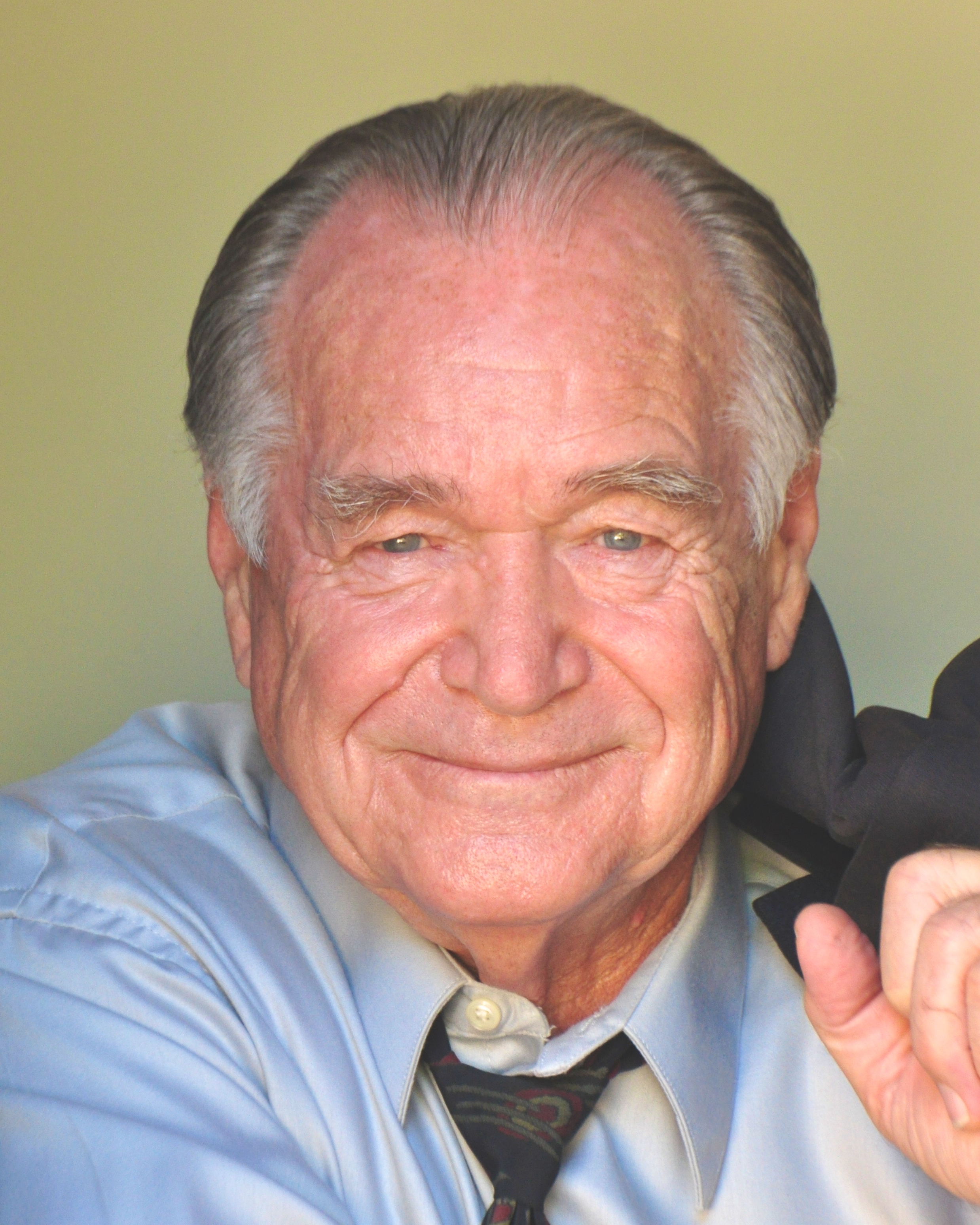 actor Newell Alexander large photo