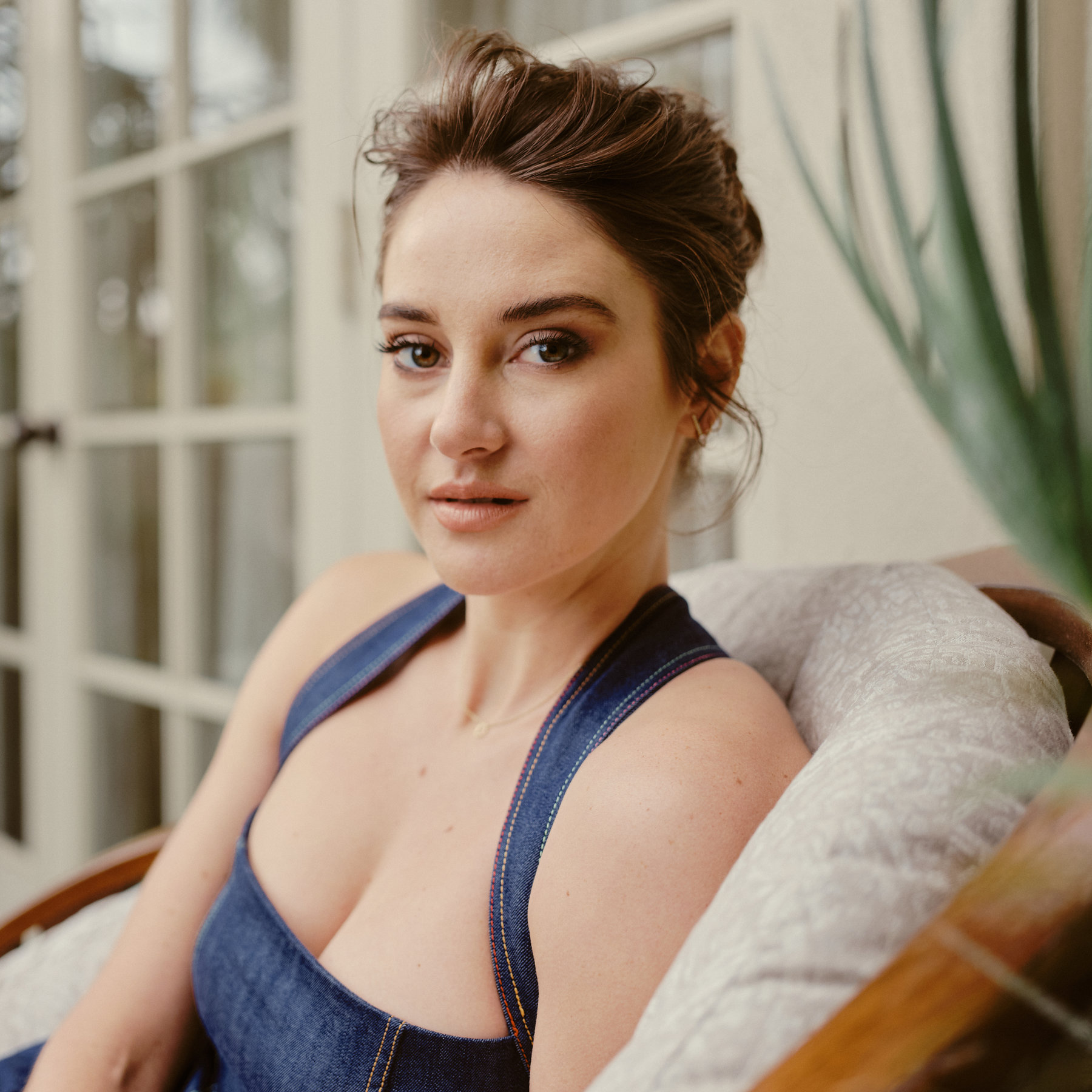 actor Shailene Woodley large photo