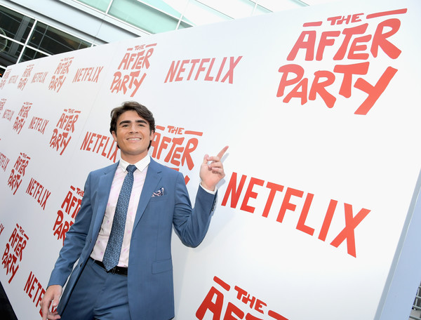 actor Harrison Holzer large photo