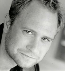 actor Simon Billig large photo