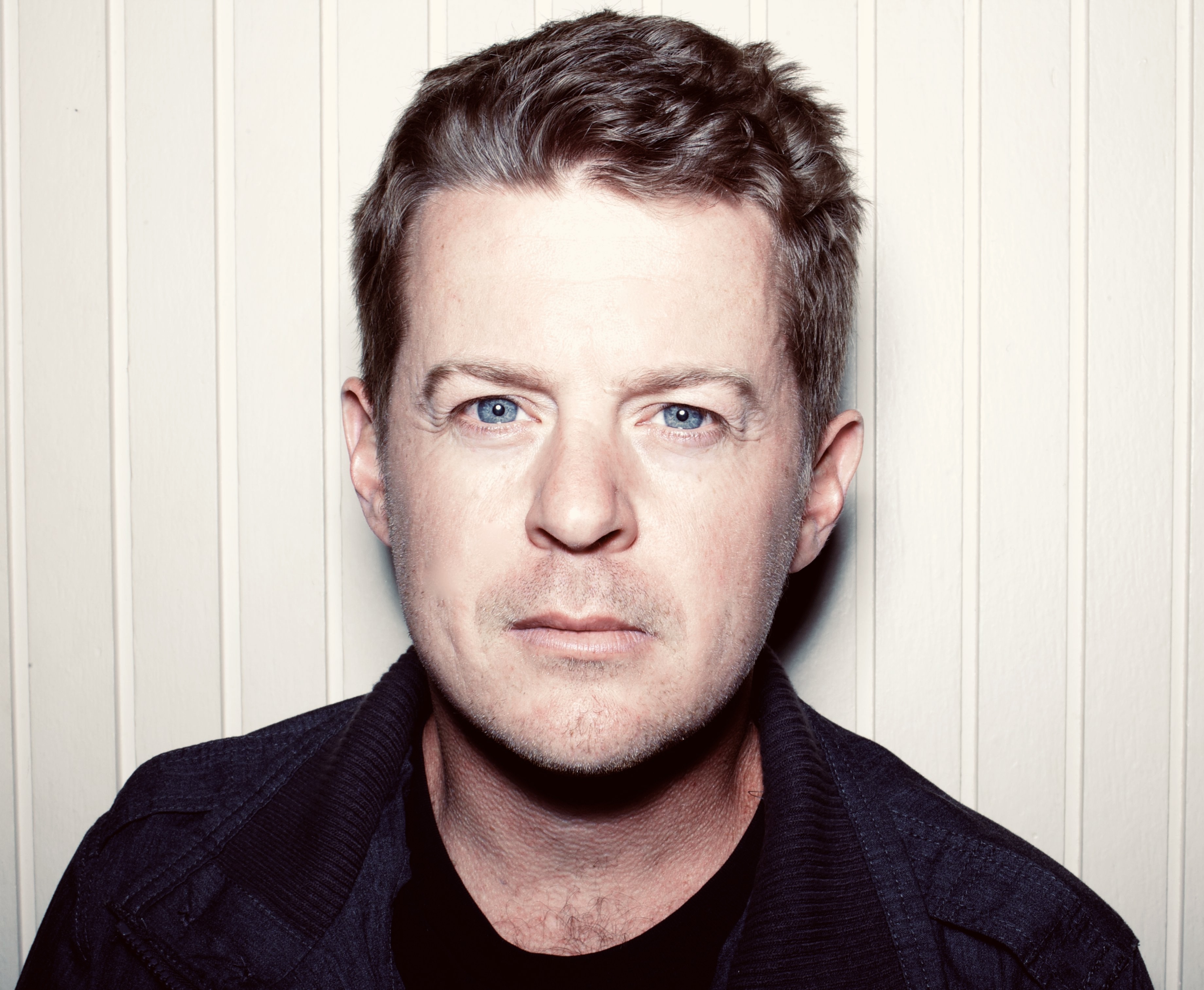 actor Erik MacArthur large photo