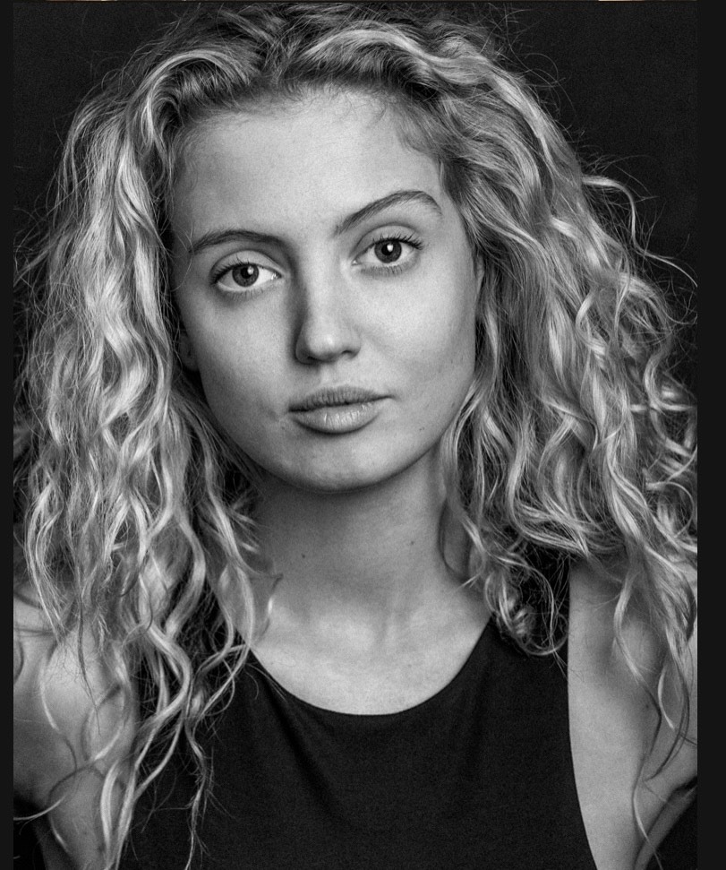 actor Amelia Clarkson large photo