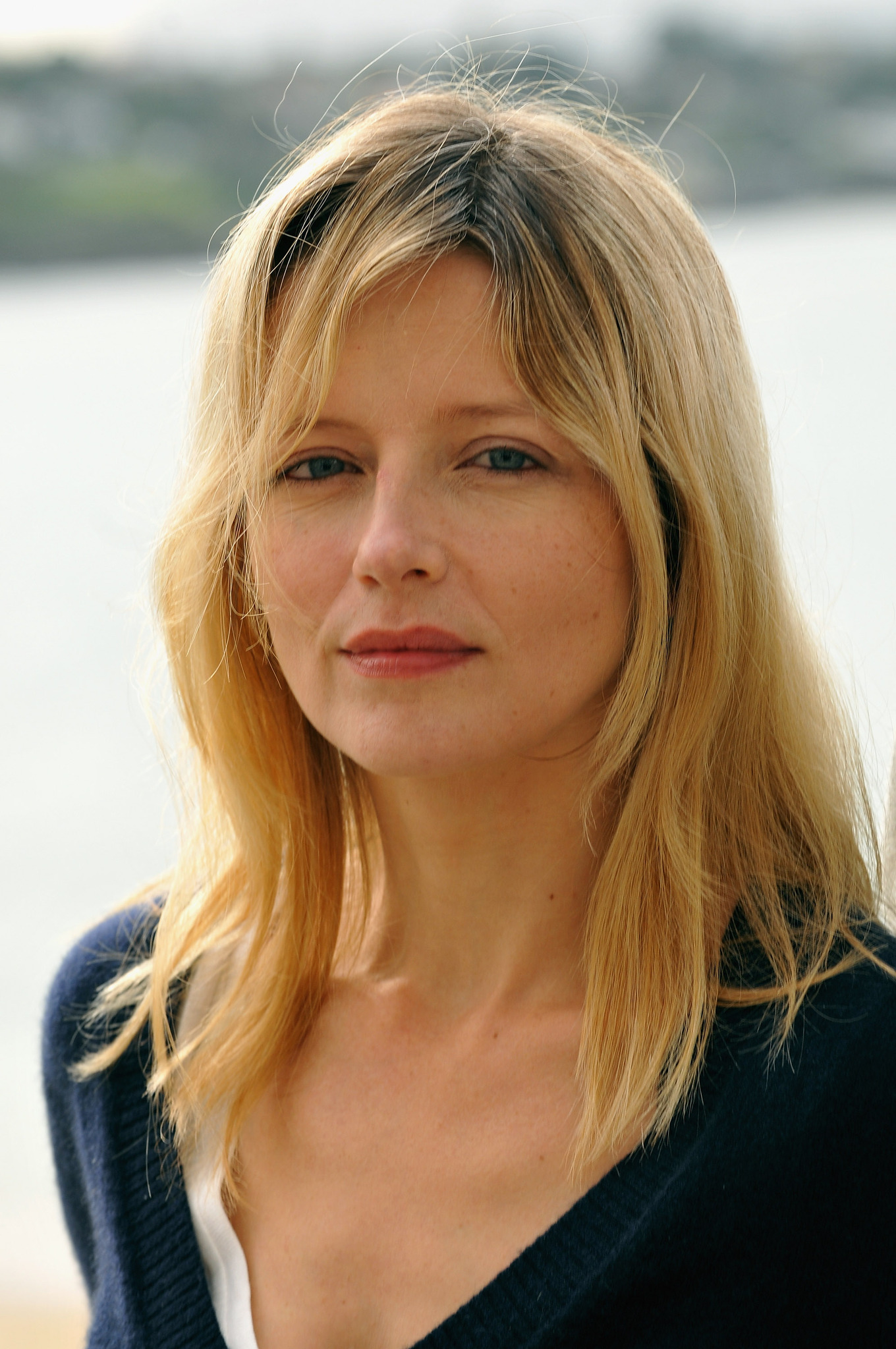 actor Laure Marsac large photo