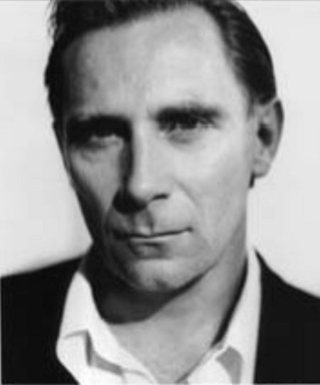 actor Danny Webb large photo