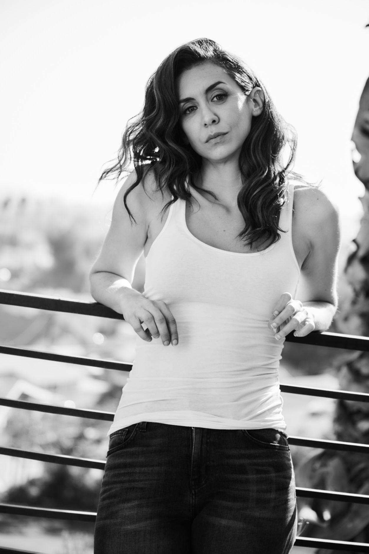 actor Mozhan Marnò large photo