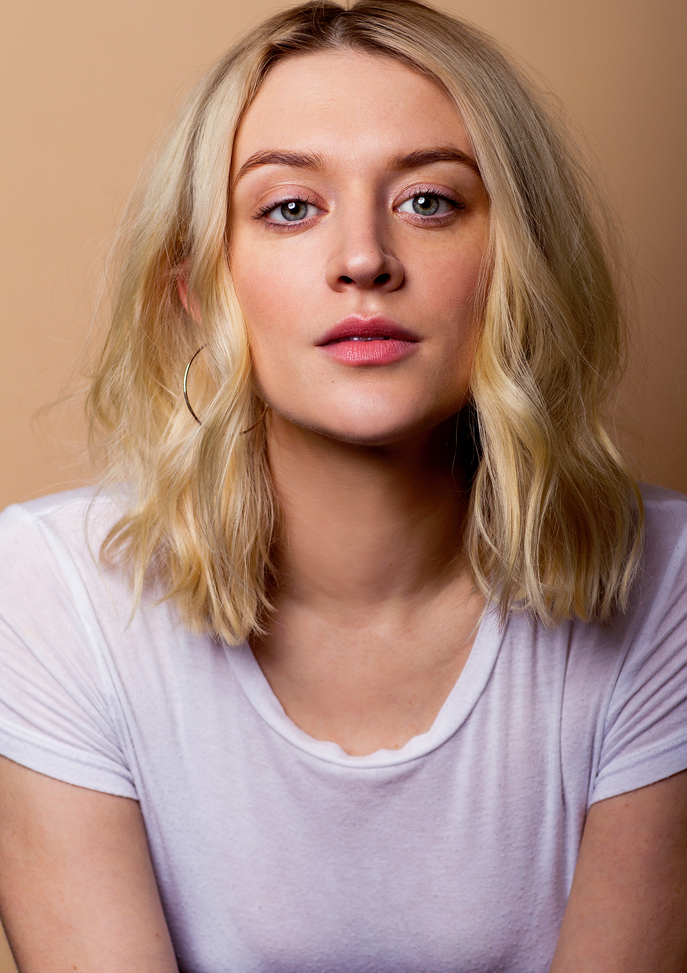 actor Chelsea Frei large photo