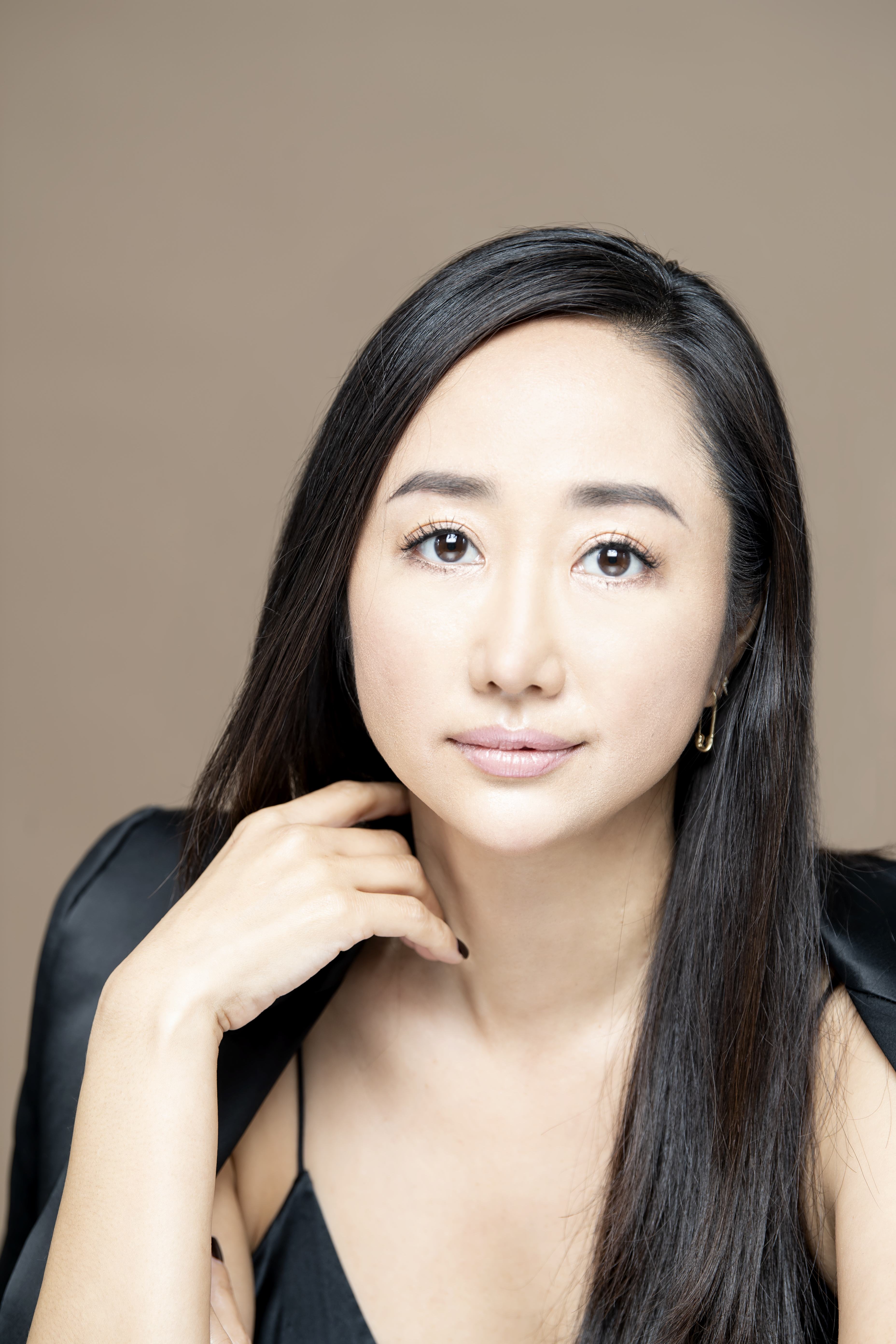 actor Leni Ito large photo