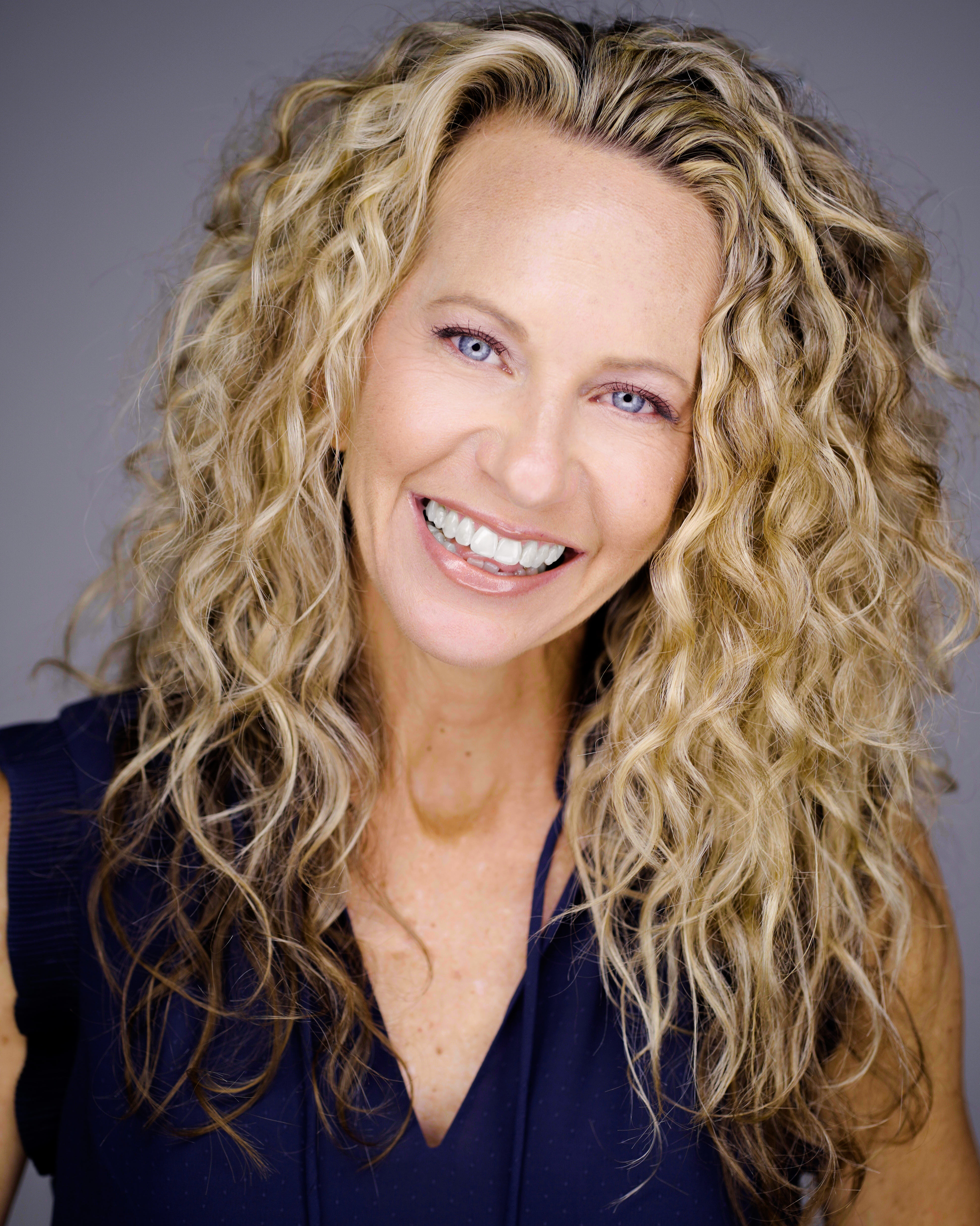 actor Toi Svane Stepp large photo