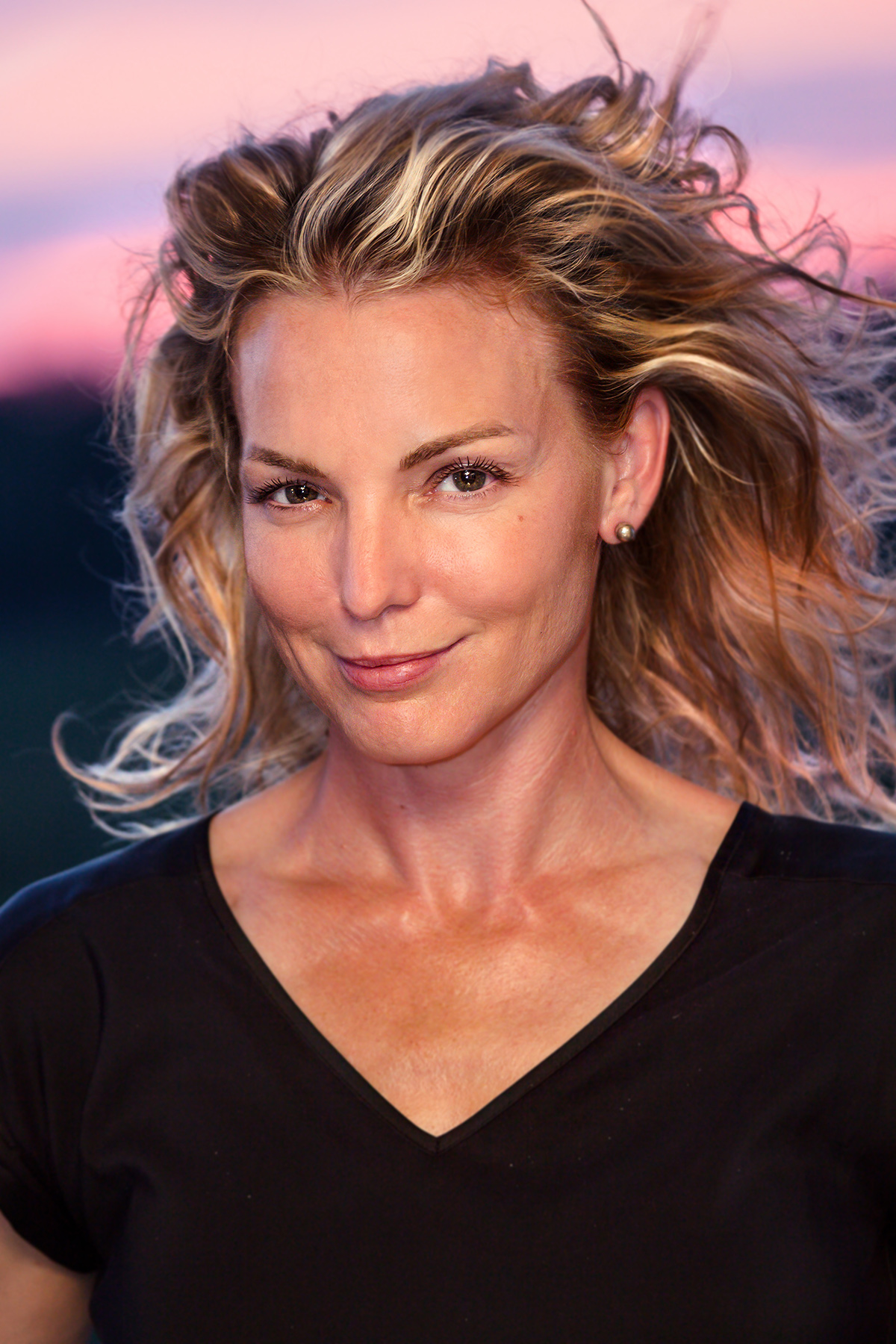 actor Allison Graham large photo