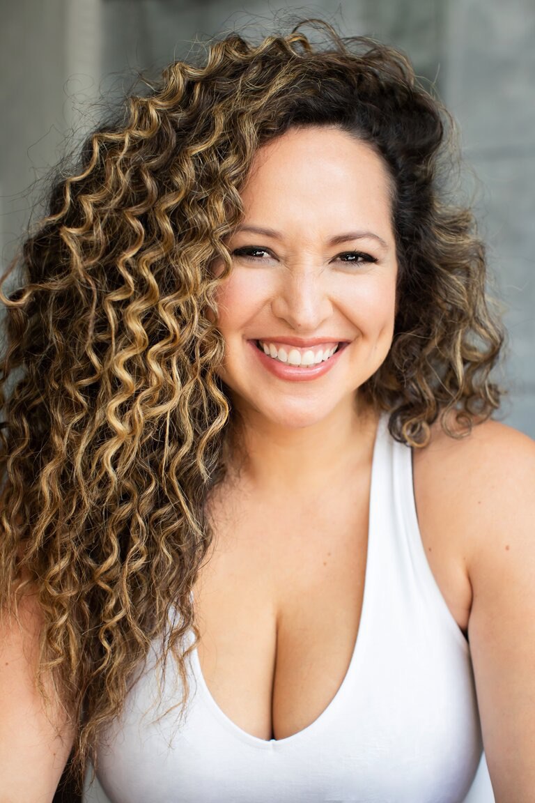 actor Vanesa Tomasino large photo