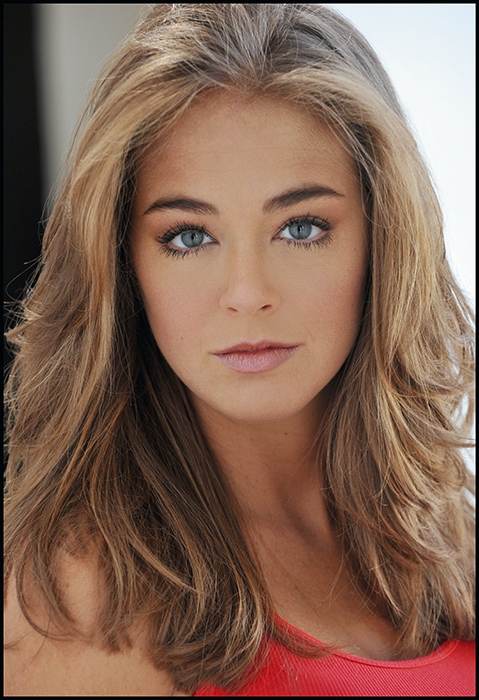 actor Amber Scott large photo