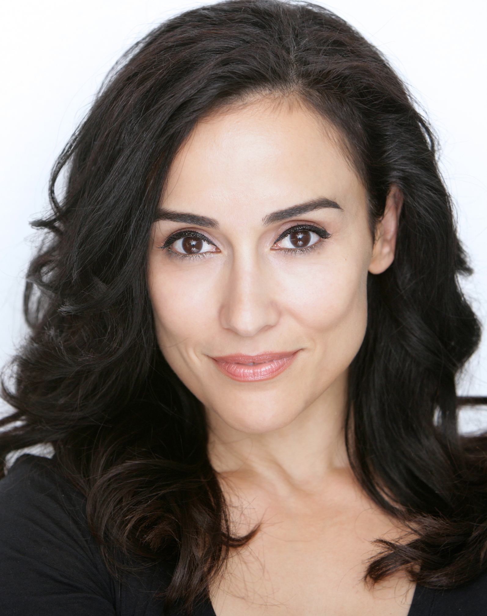 actor Elena Evangelo large photo