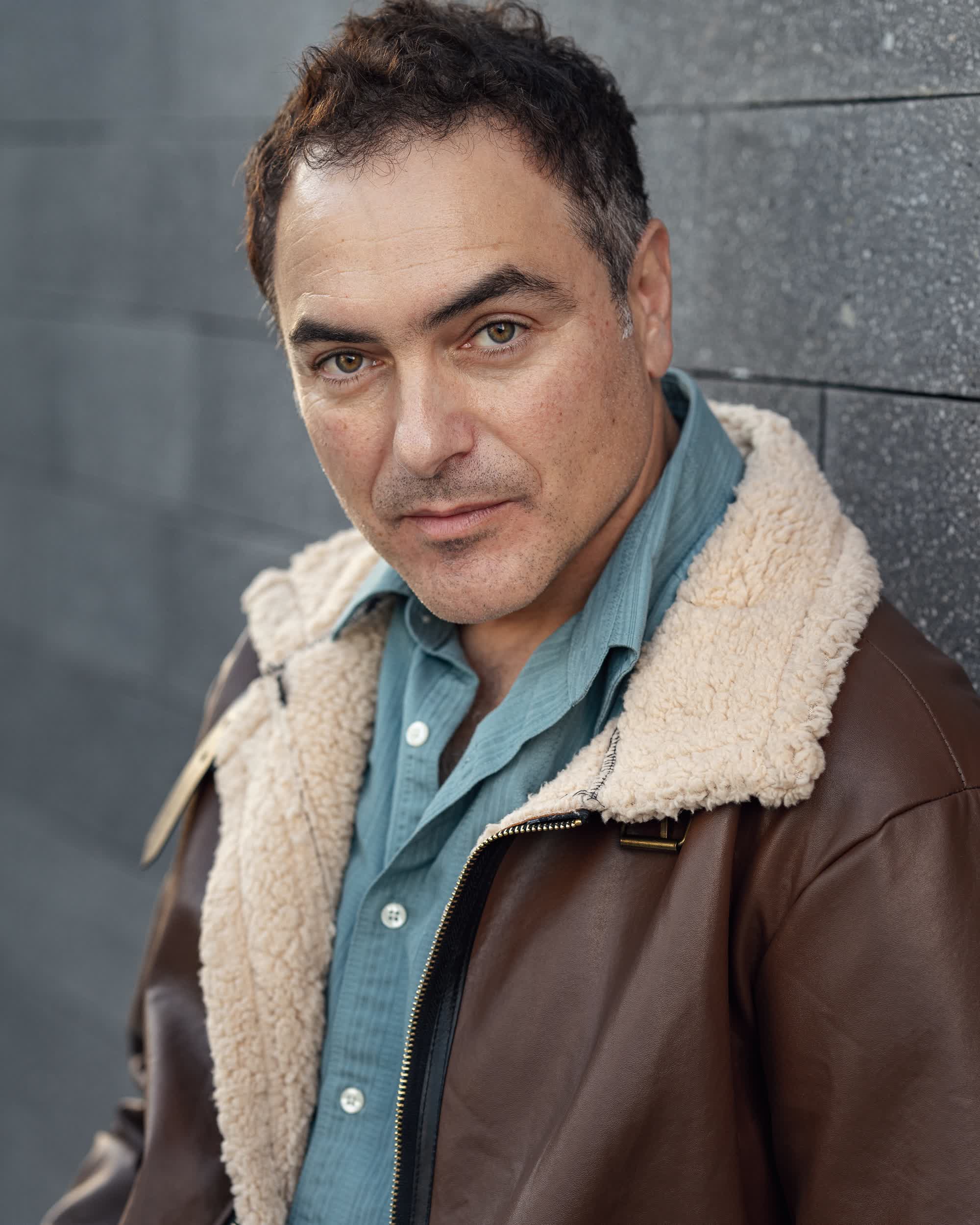 actor Nickolai Stoilov large photo