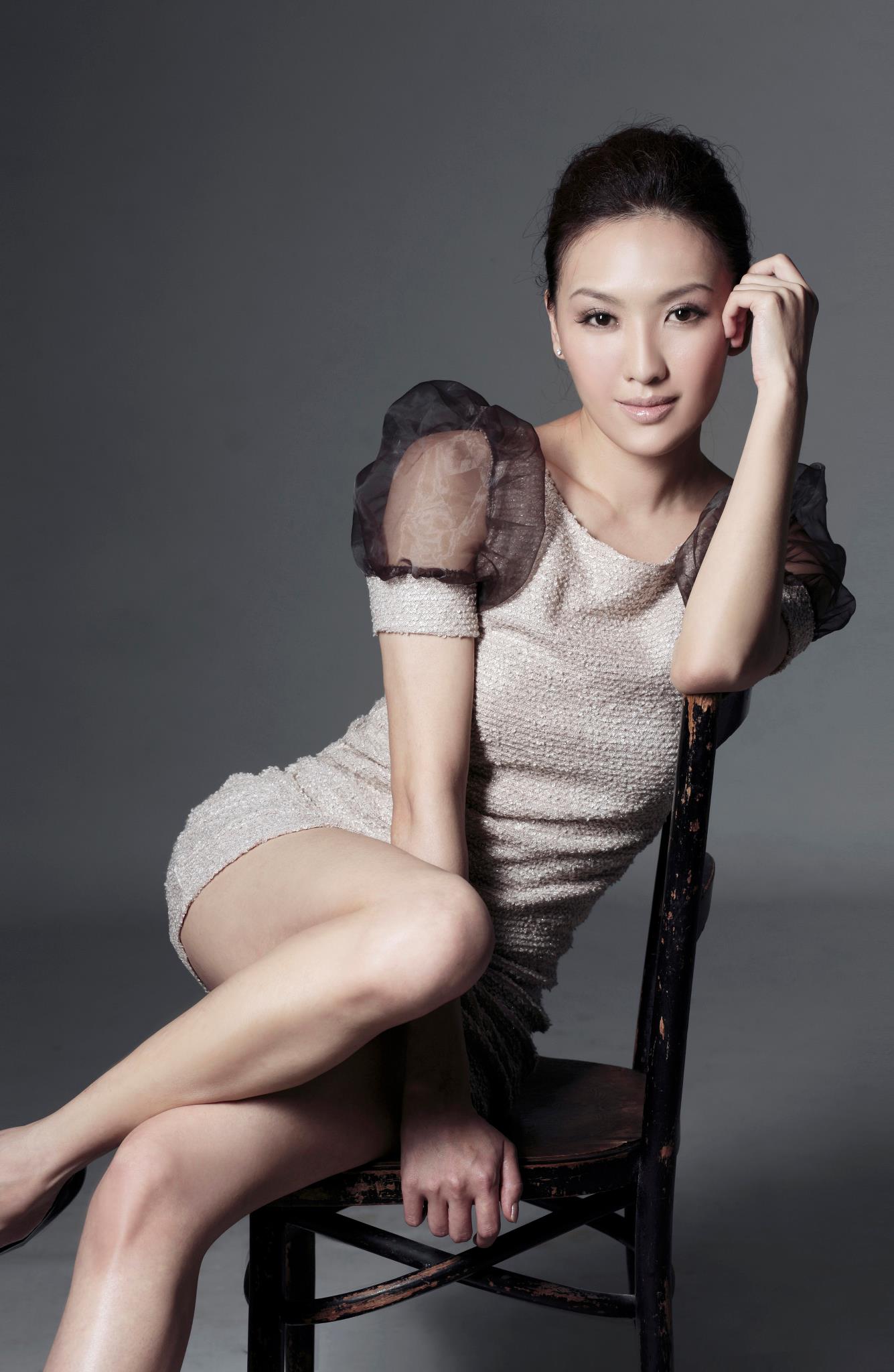 actor Meng-chin 'Adriene' Lin large photo