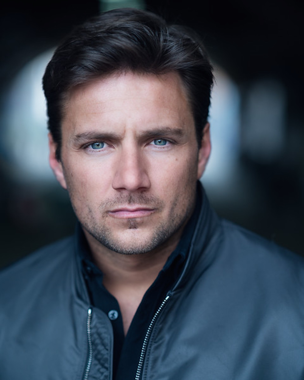 actor Harry Eden large photo