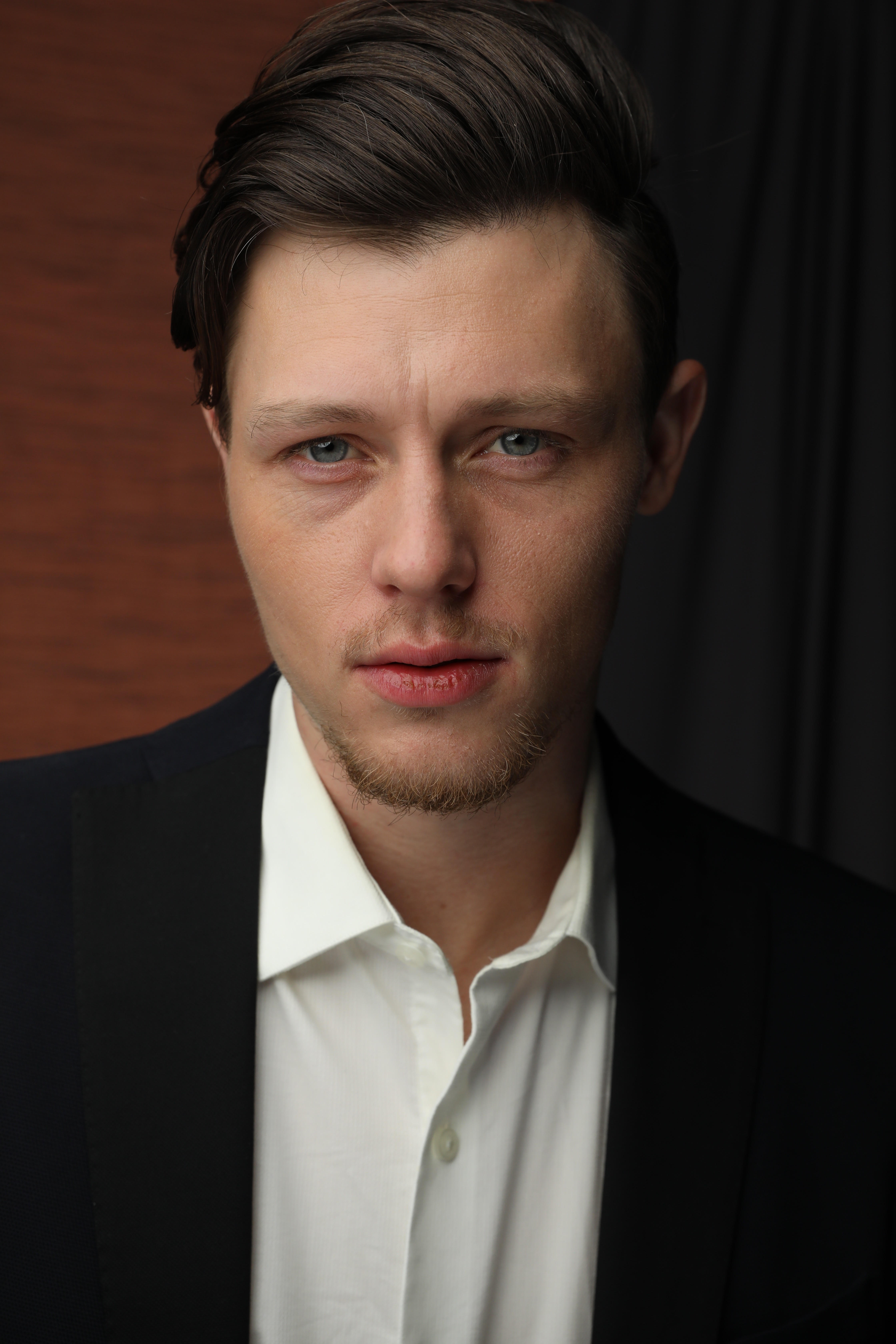 actor Nick Eversman large photo