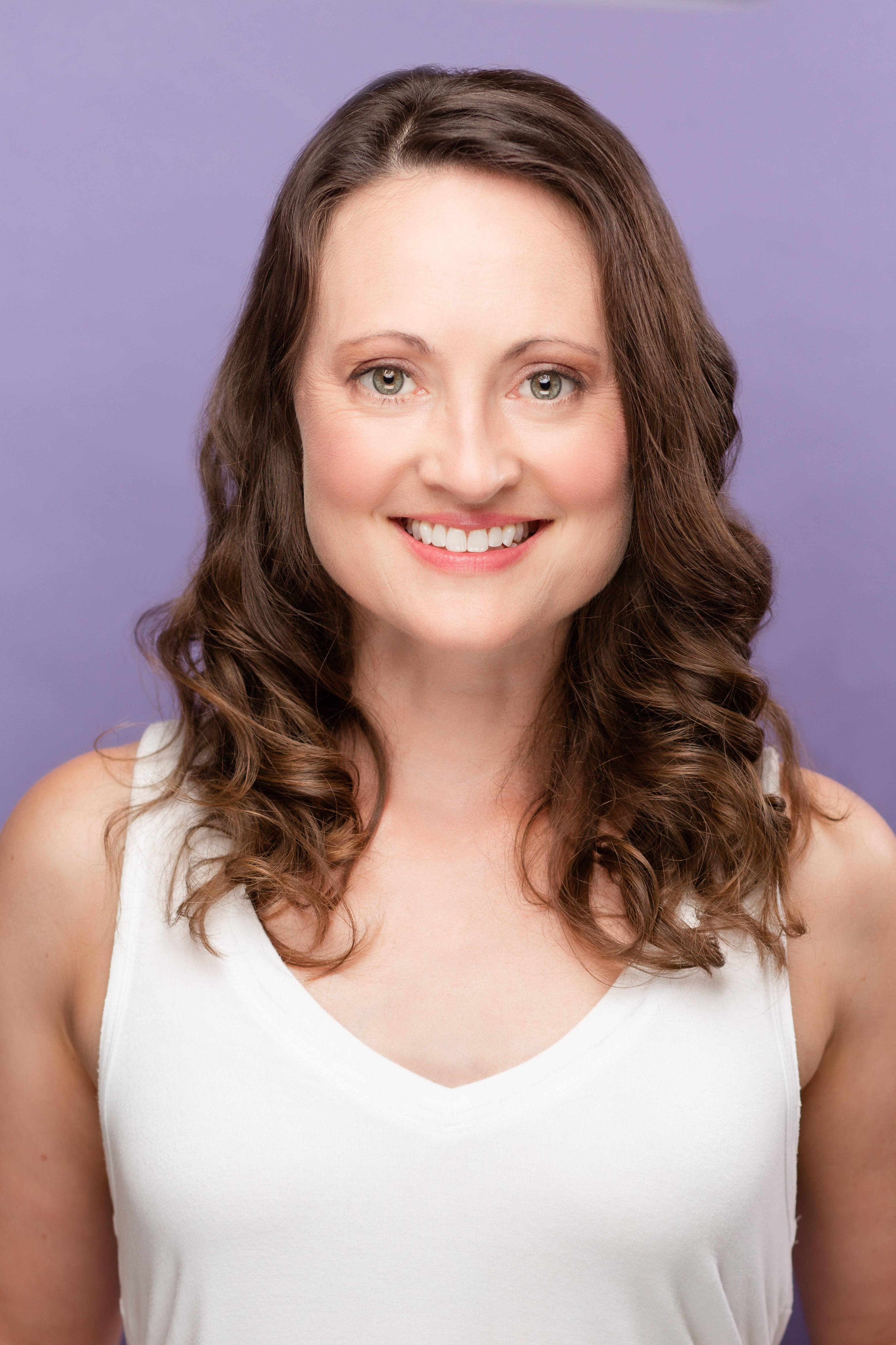 actor Sarah Zahn large photo