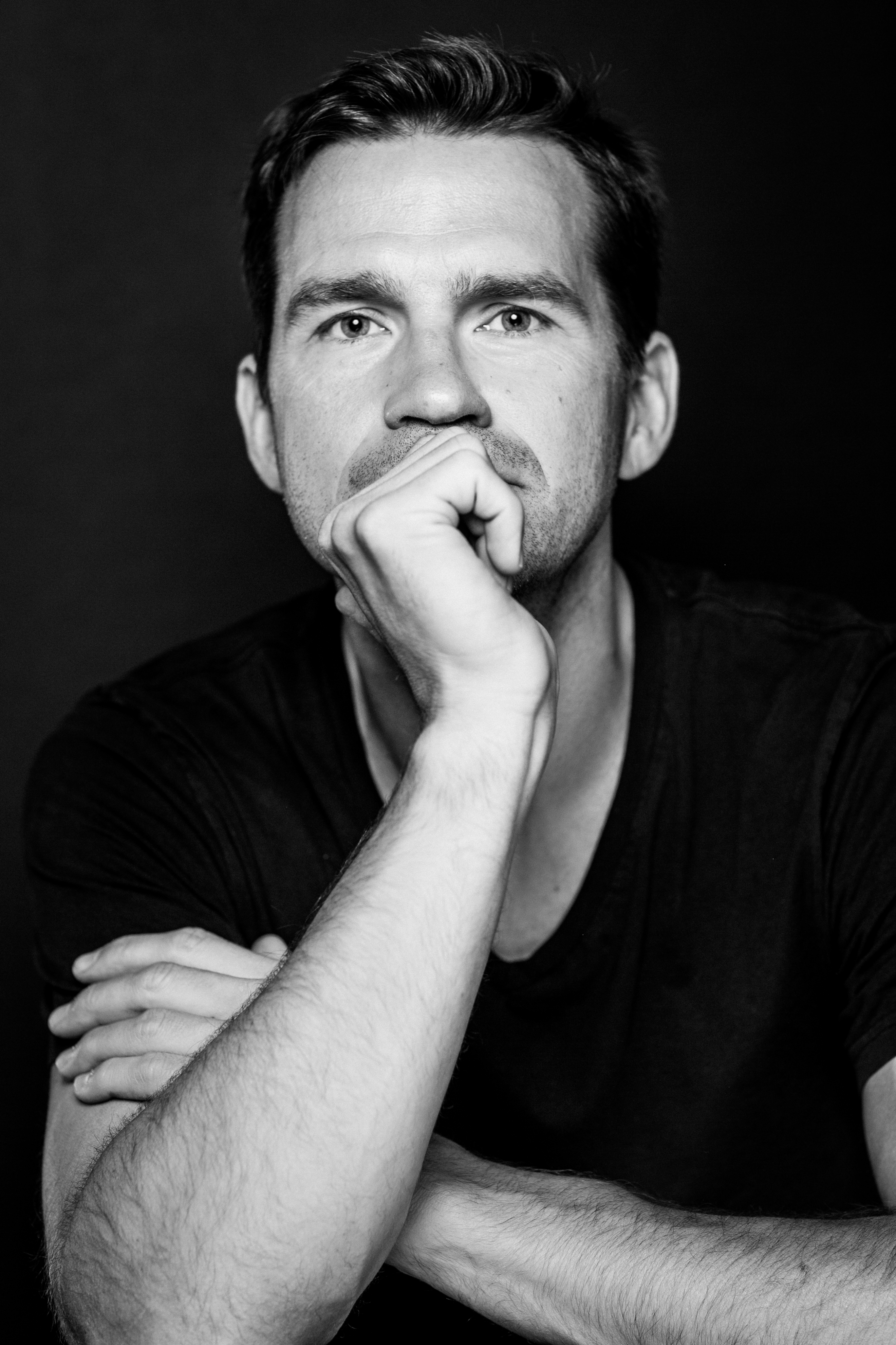 actor Michael Karl Richards large photo