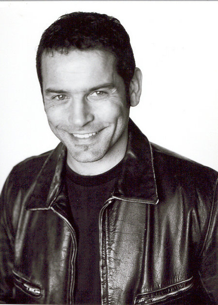 actor Robert Mammone large photo