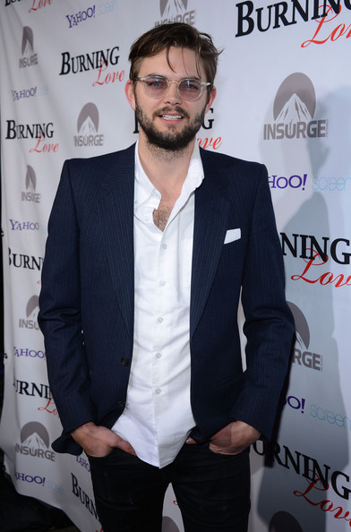 actor Nick Thune large photo