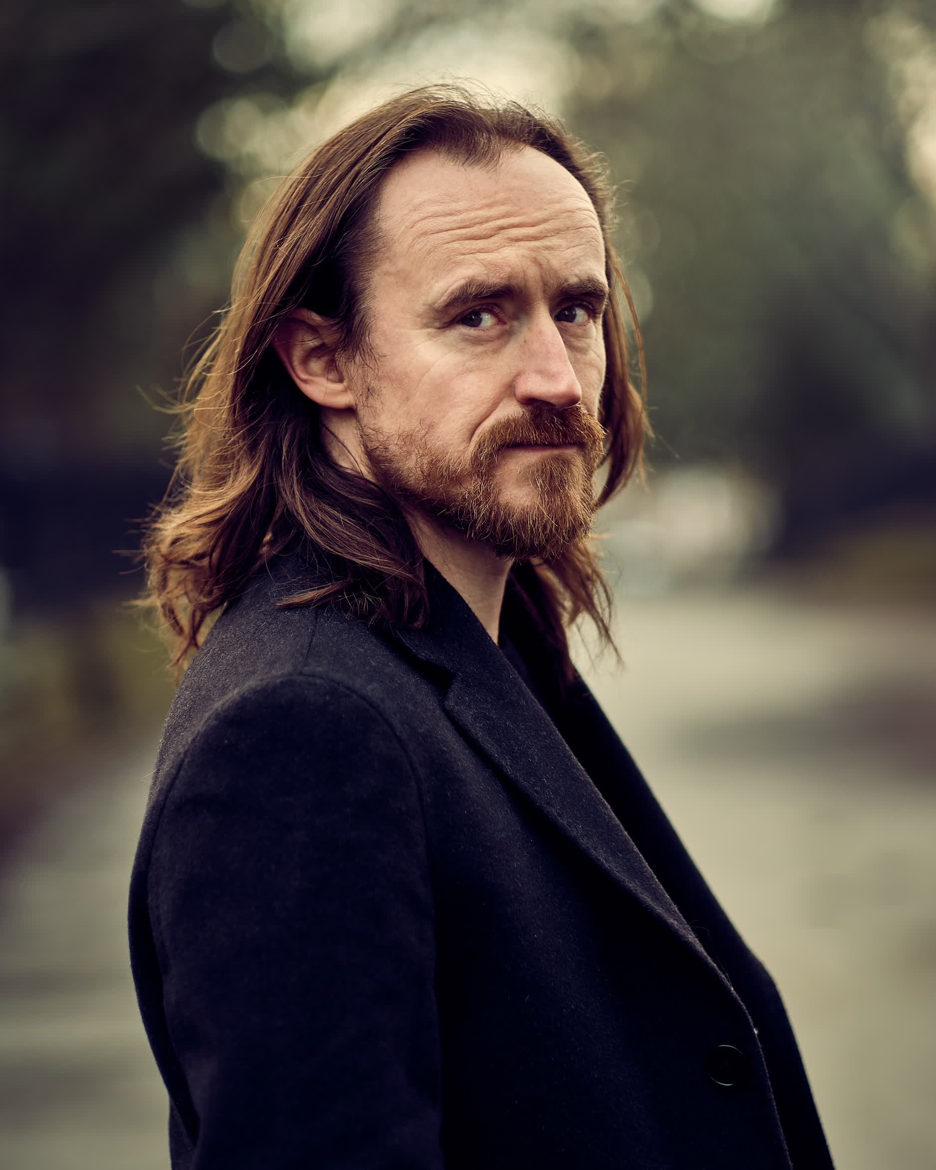 actor Ben Crompton large photo