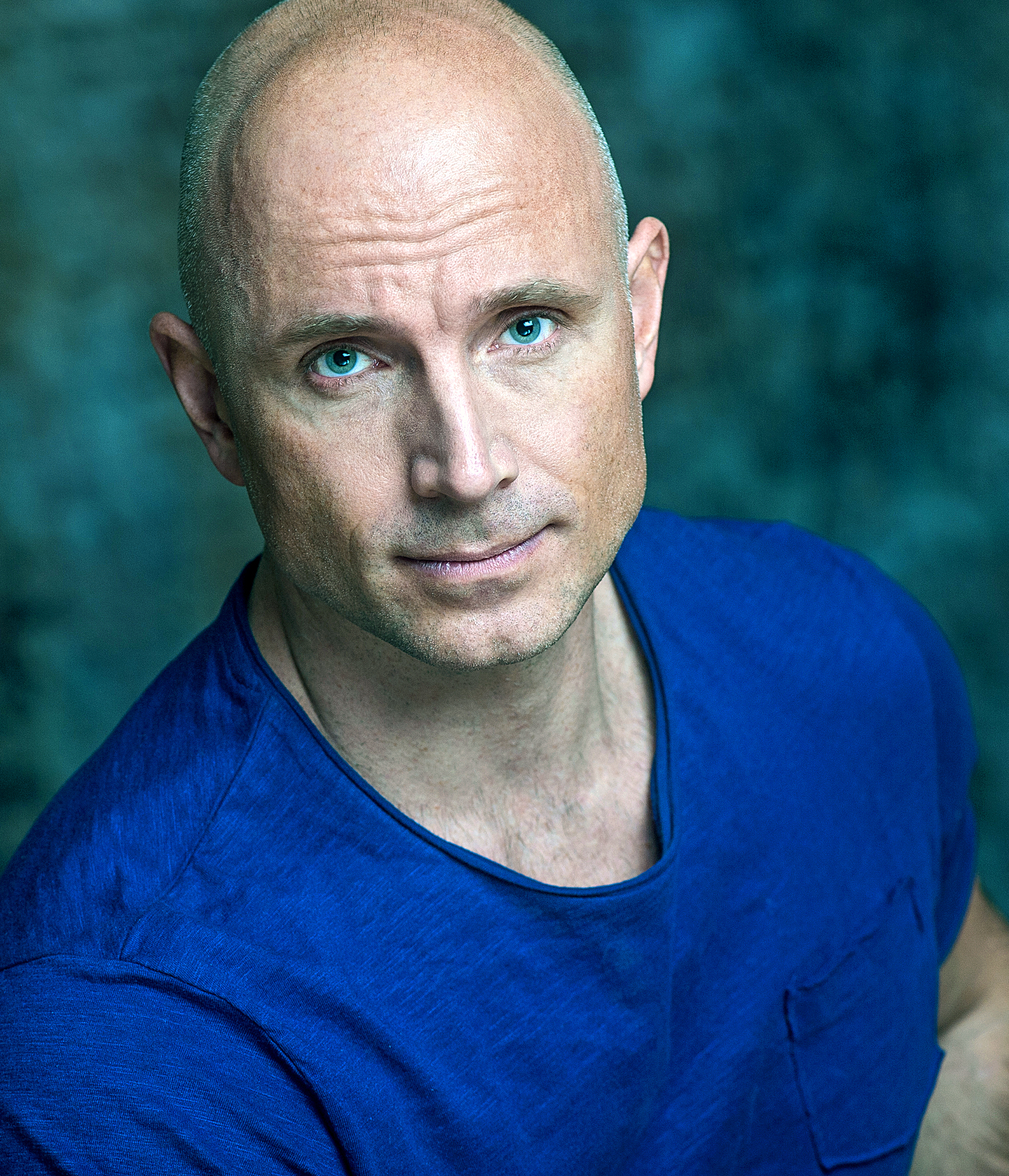 actor Sebastian MacLean large photo