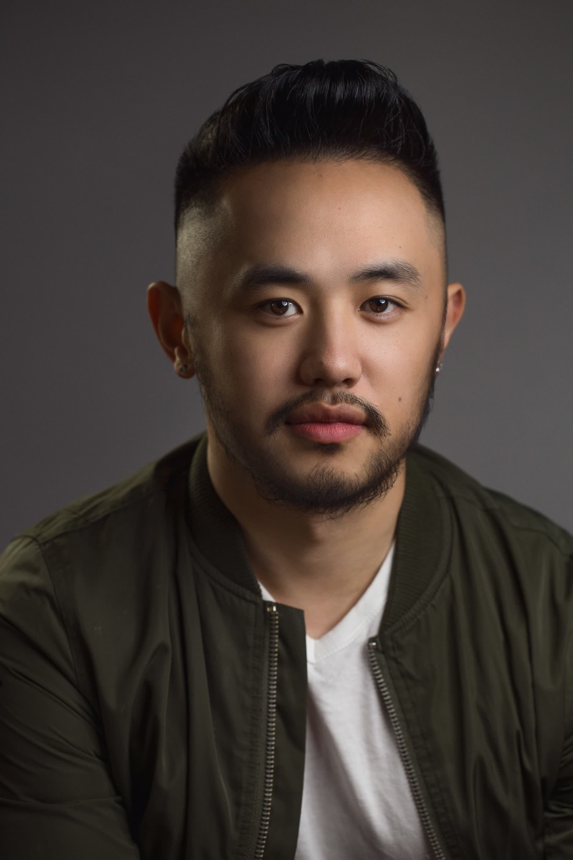 actor Bee Vang large photo