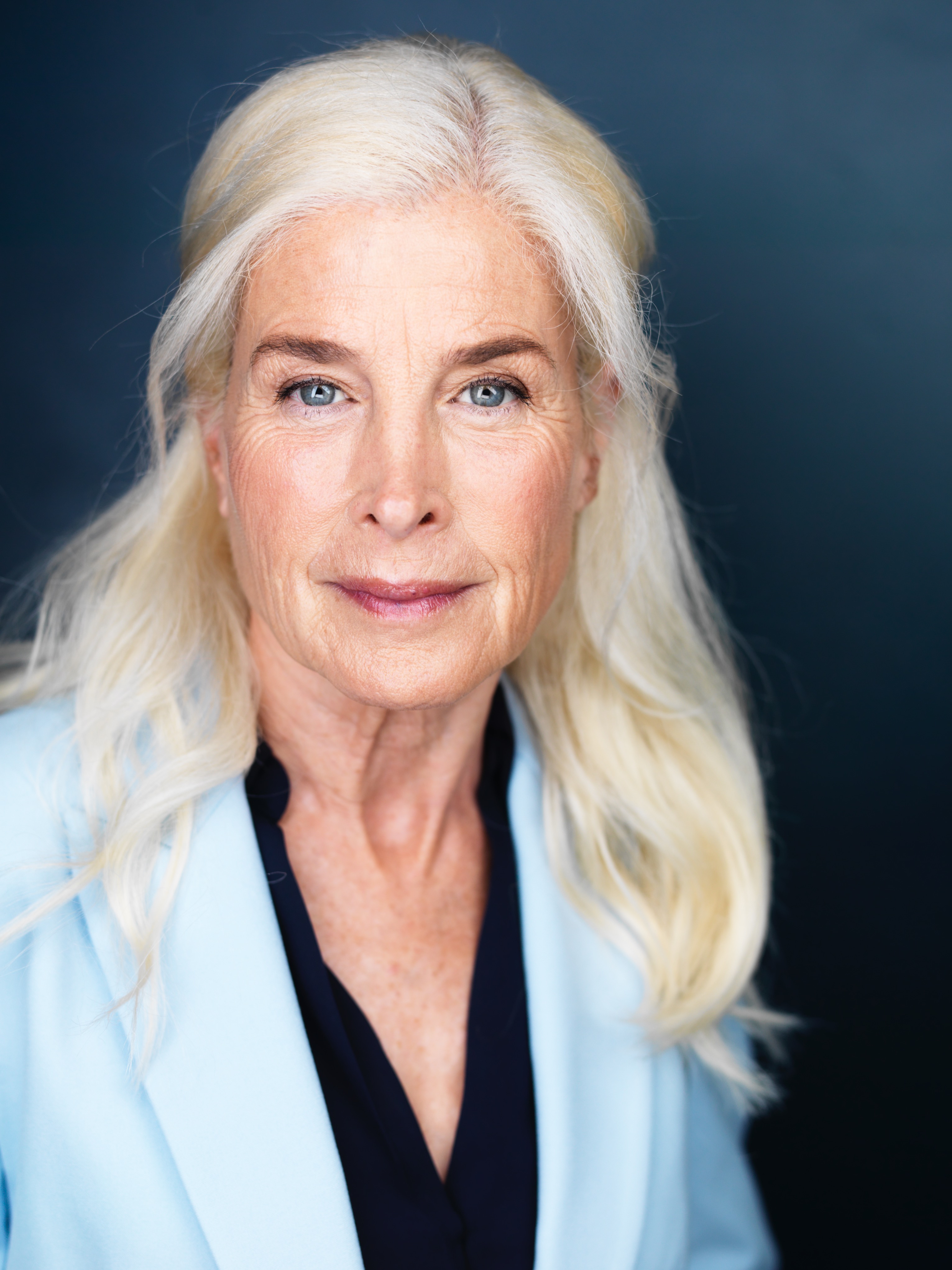 actor Blanche Baker large photo