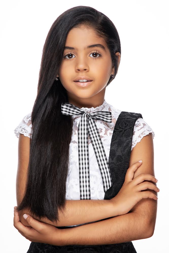 actor Analia Gomez large photo