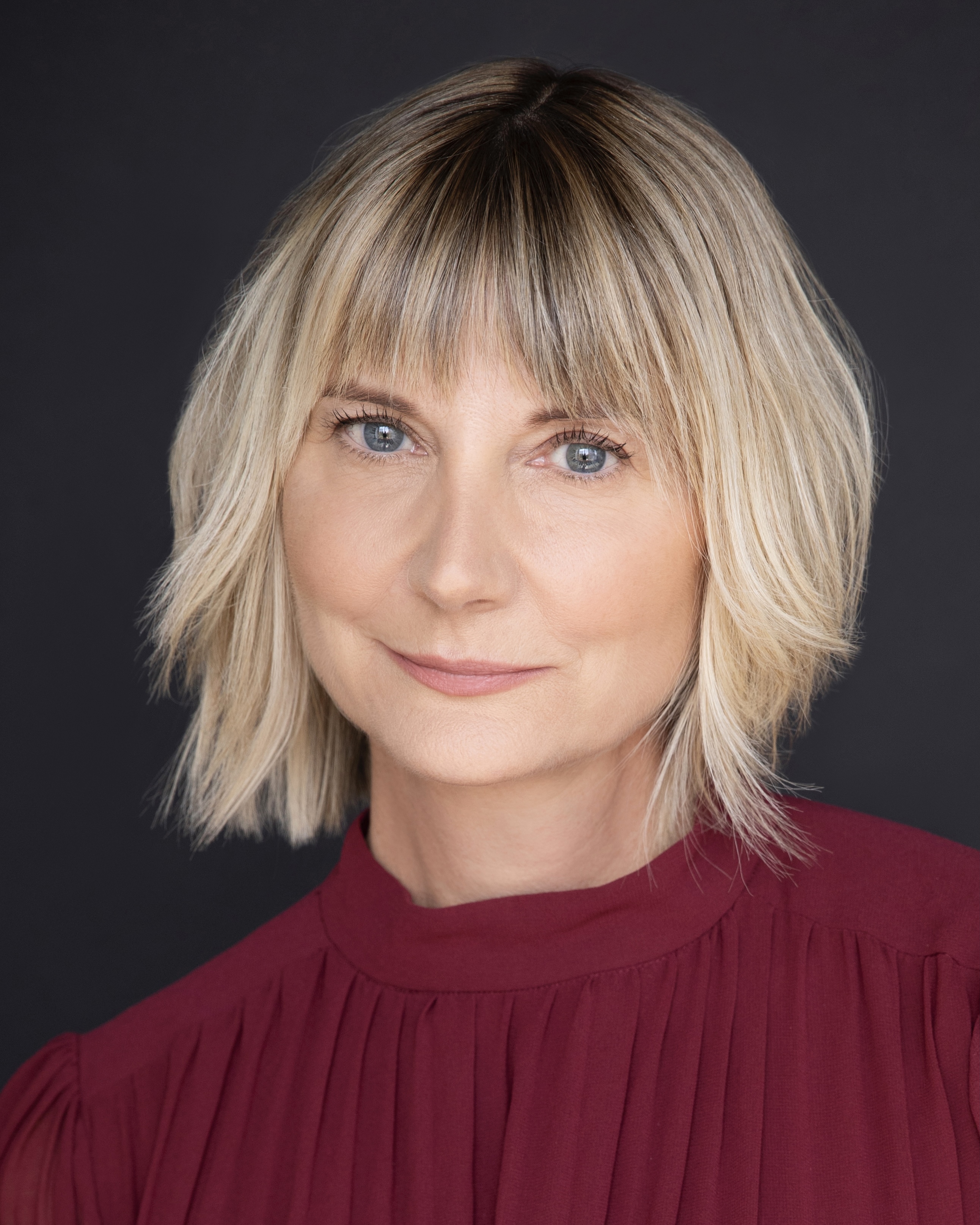 actor Kerri Kenney large photo