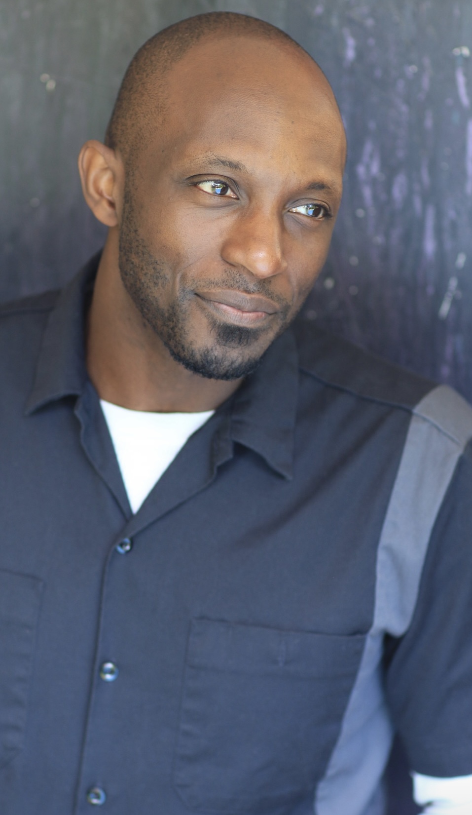 actor Niyi Oni large photo