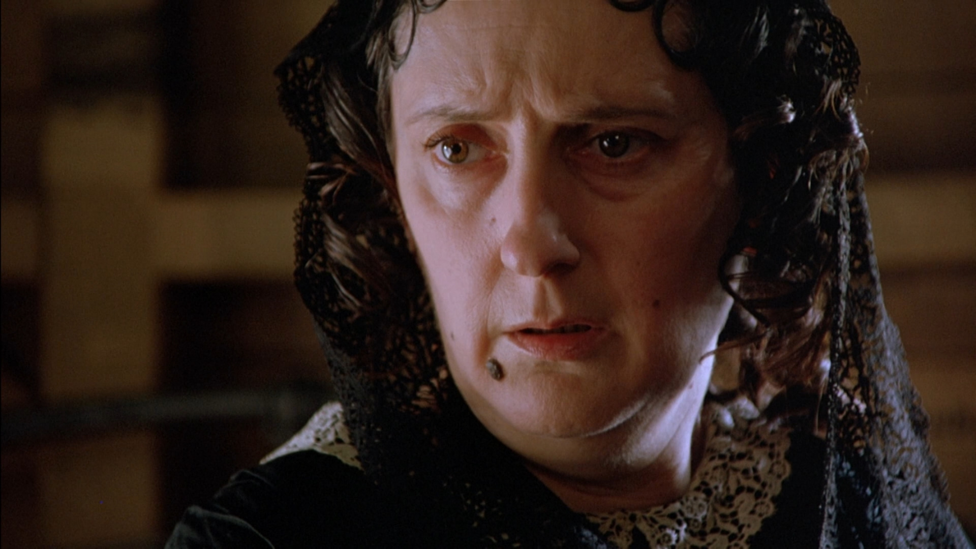 actor Kerry Walker large photo