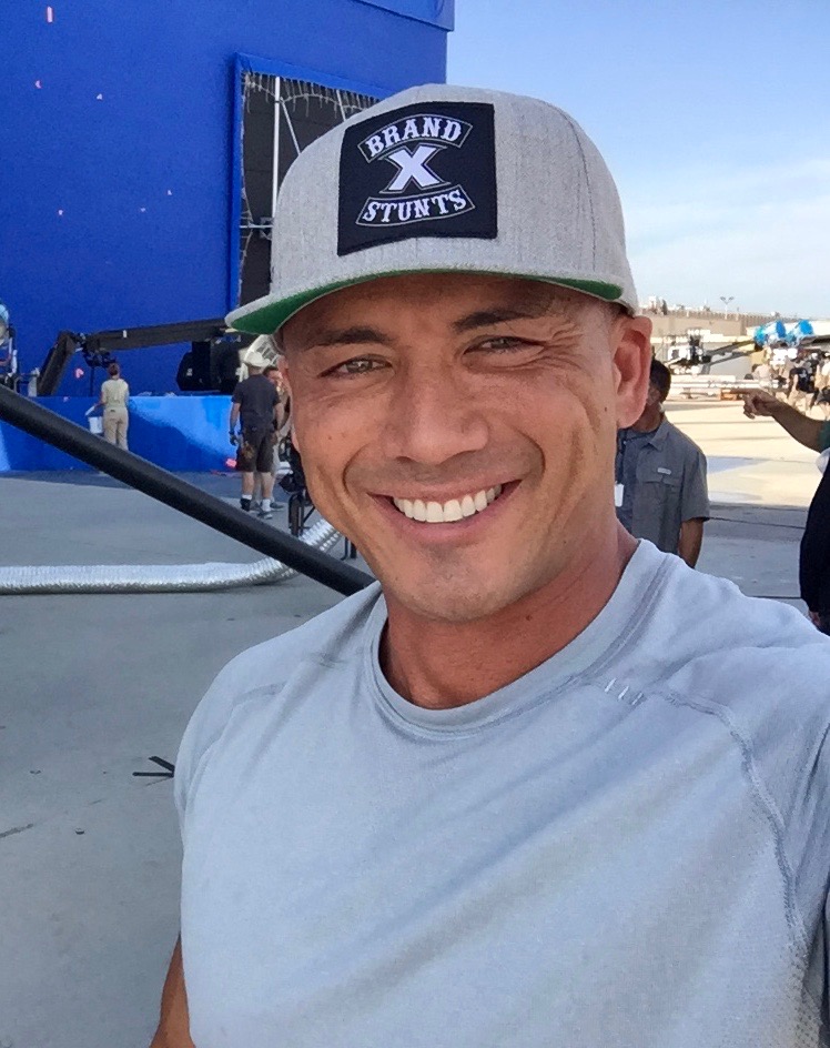 actor Troy Robinson large photo