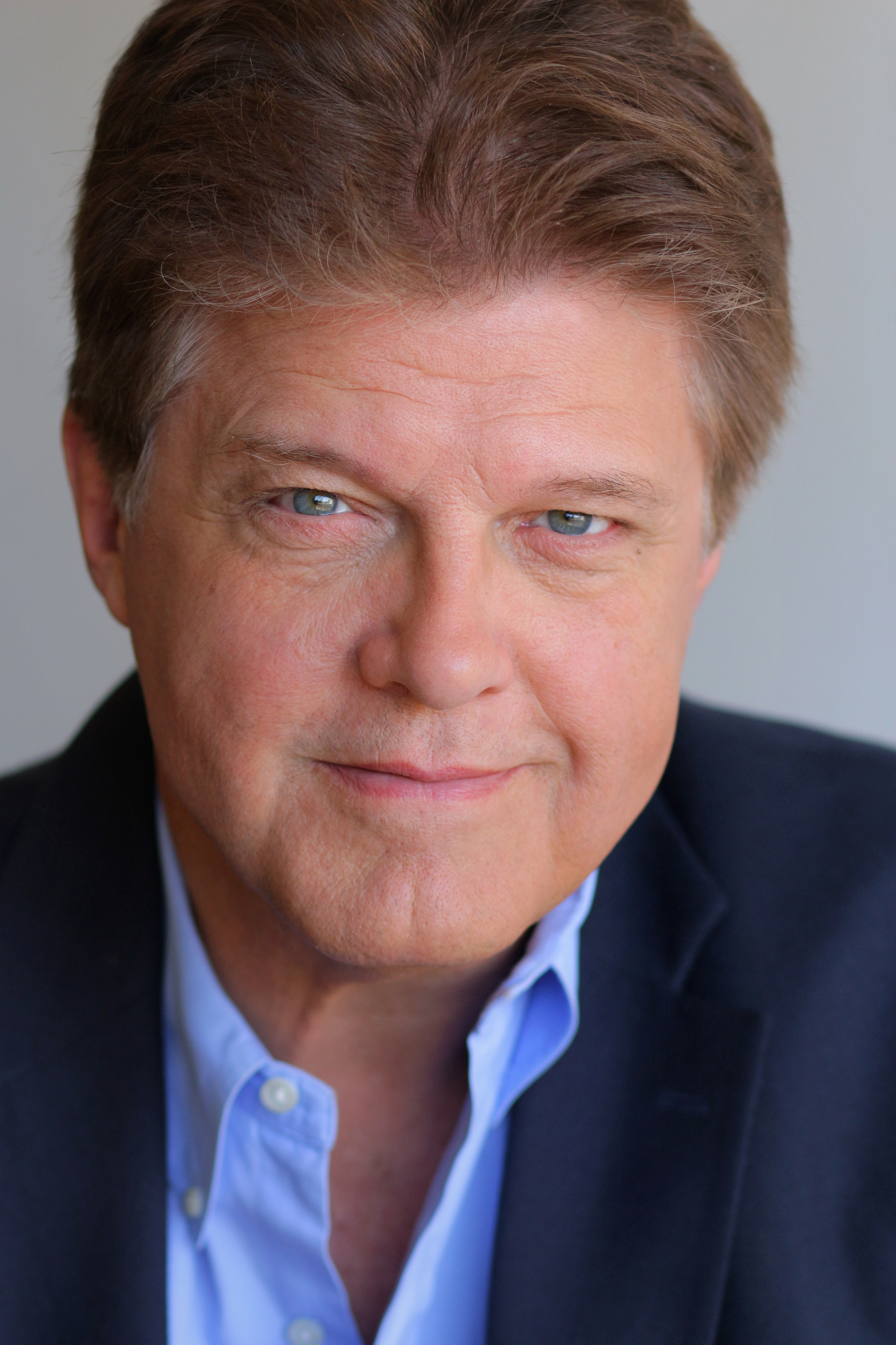 actor Craig Barnett large photo