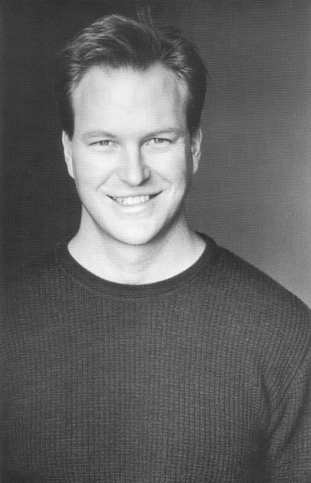 actor Eric Bruskotter large photo