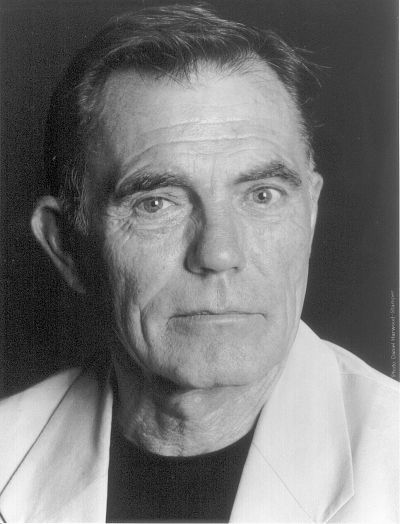 actor Maurice Roëves large photo