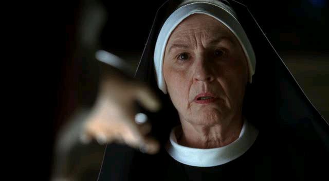 actor Lorna Raver large photo